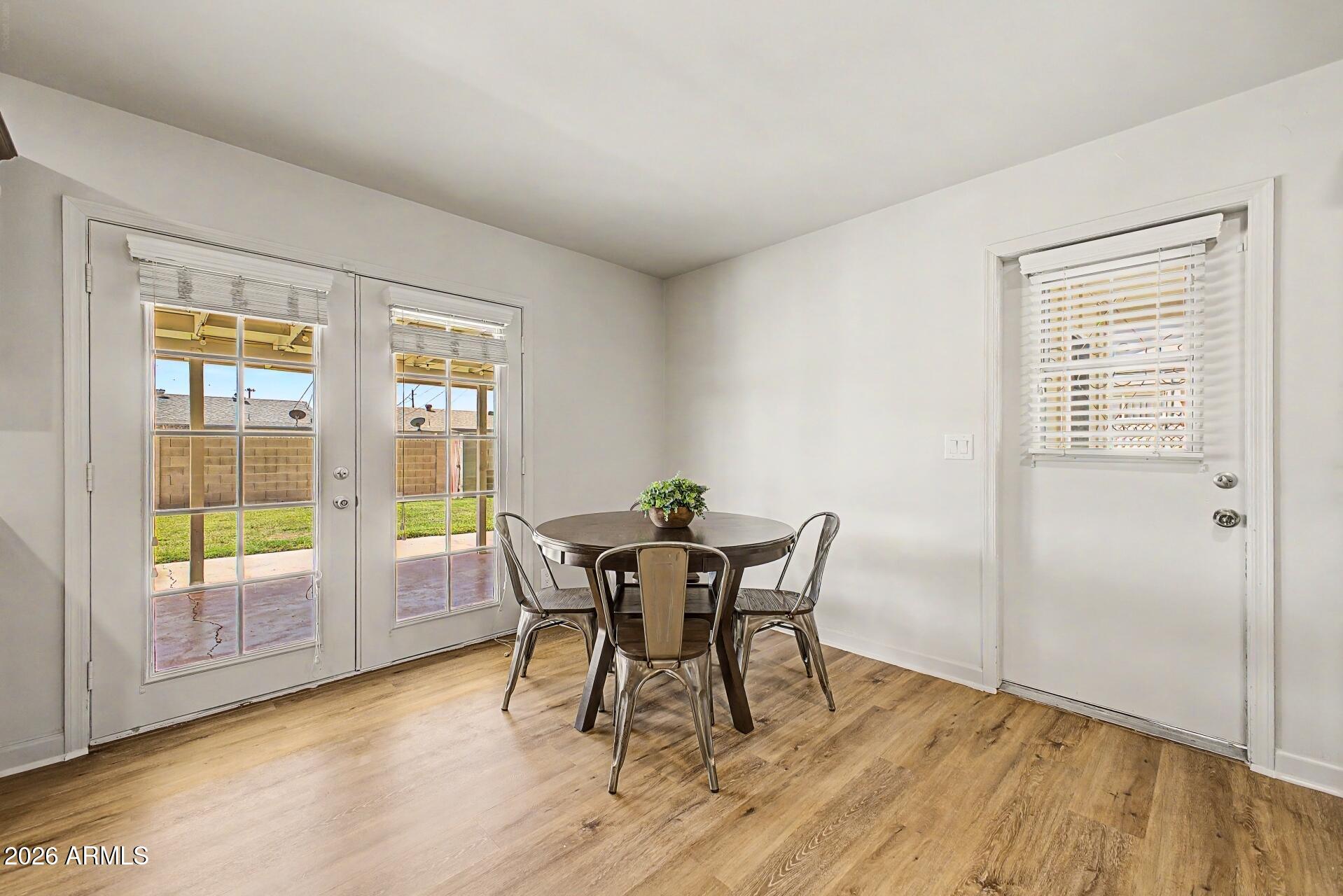 3049 W CORRINE Drive