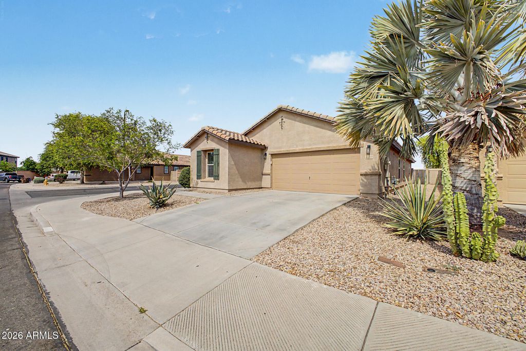 Photo of 33421 N Bowles Drive, San Tan Valley, AZ 85144 (MLS # 7013004)