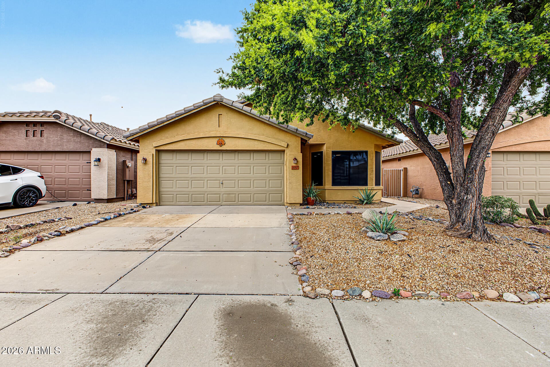 3357 E BLACKHAWK Drive