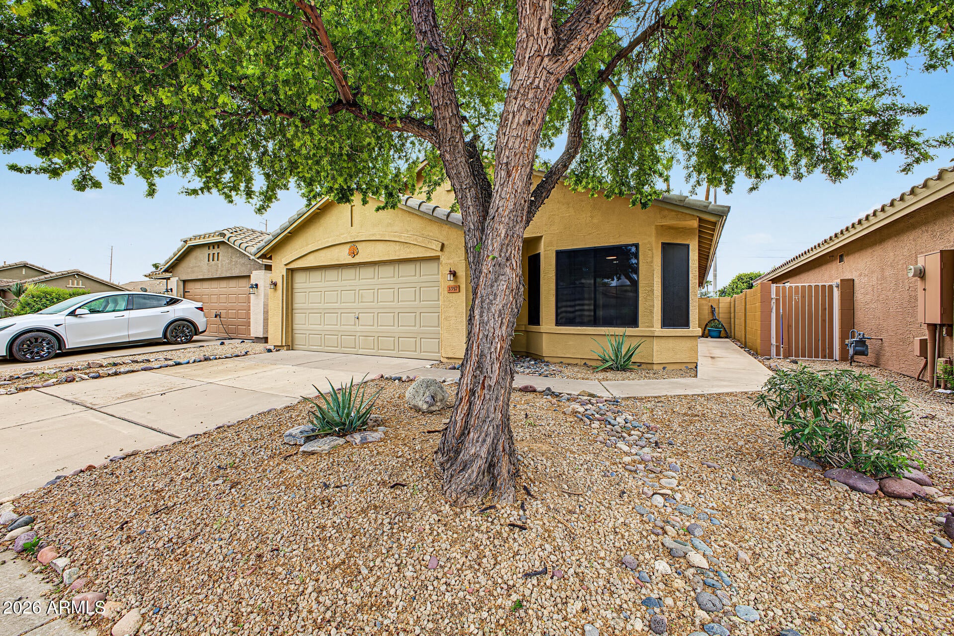 3357 E BLACKHAWK Drive