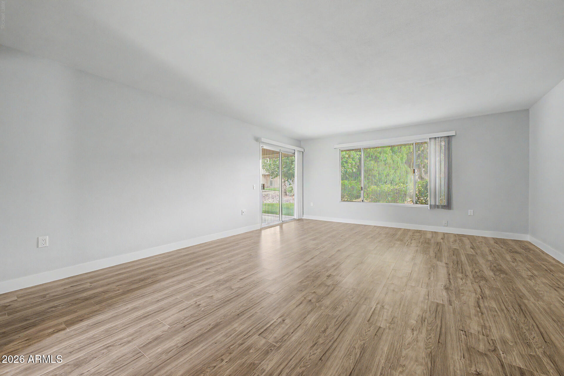 12622 W PARKWOOD Drive