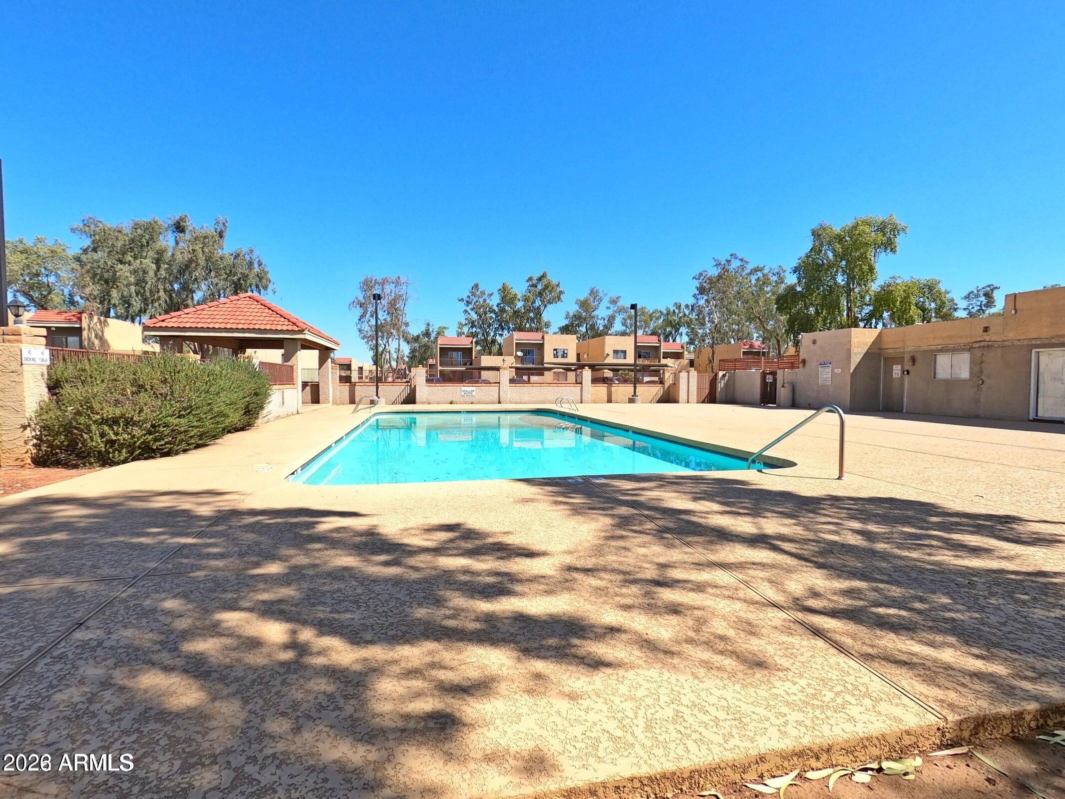 2832 E LE MARCHE Avenue