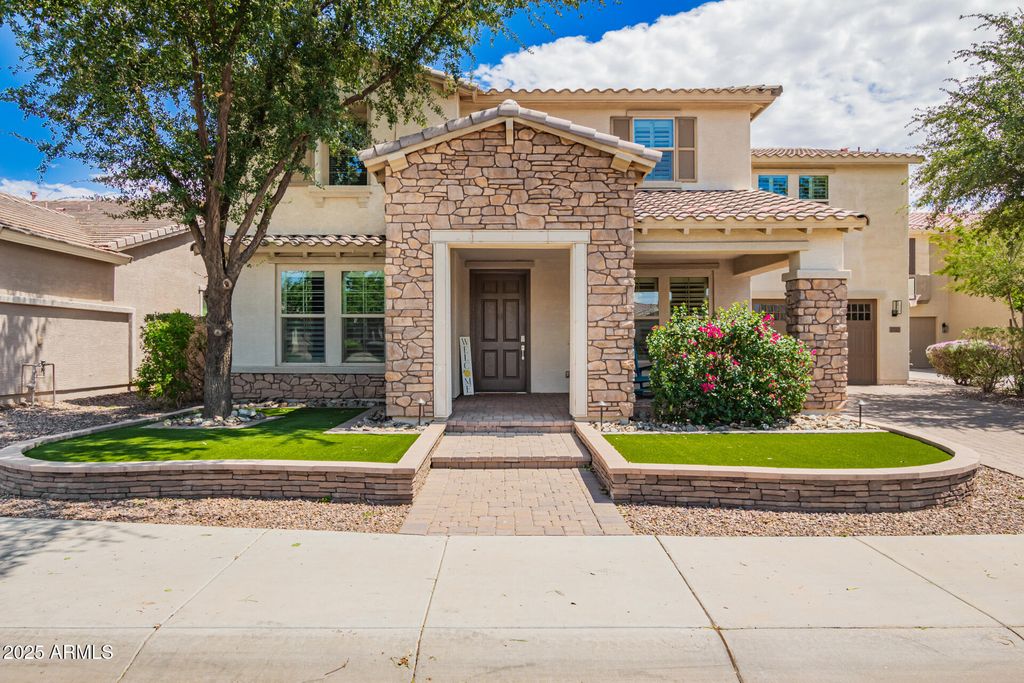 Photo of 5547 S Tatum Court, Gilbert, AZ 85298 (MLS # 6910348)