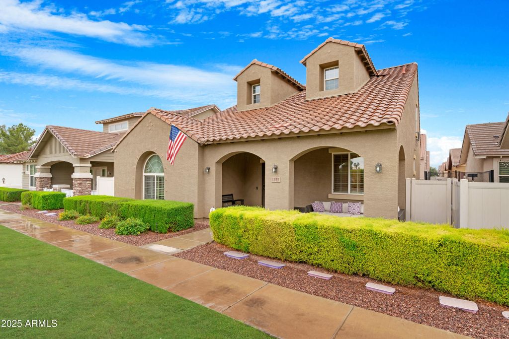 Photo of 1157 S Lydia Lane, Gilbert, AZ 85296 (MLS # 6932862)