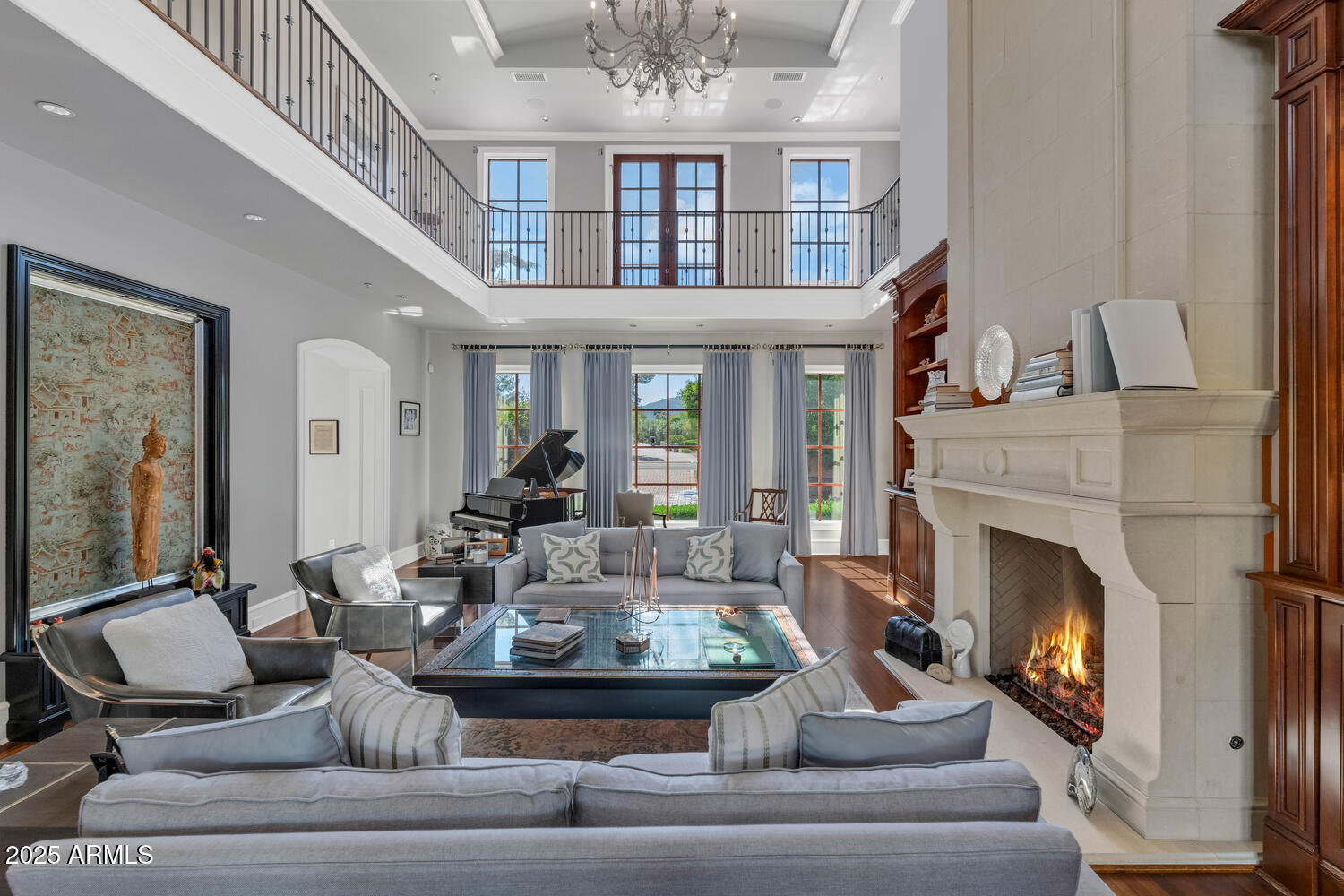 6032 E LINCOLN Drive