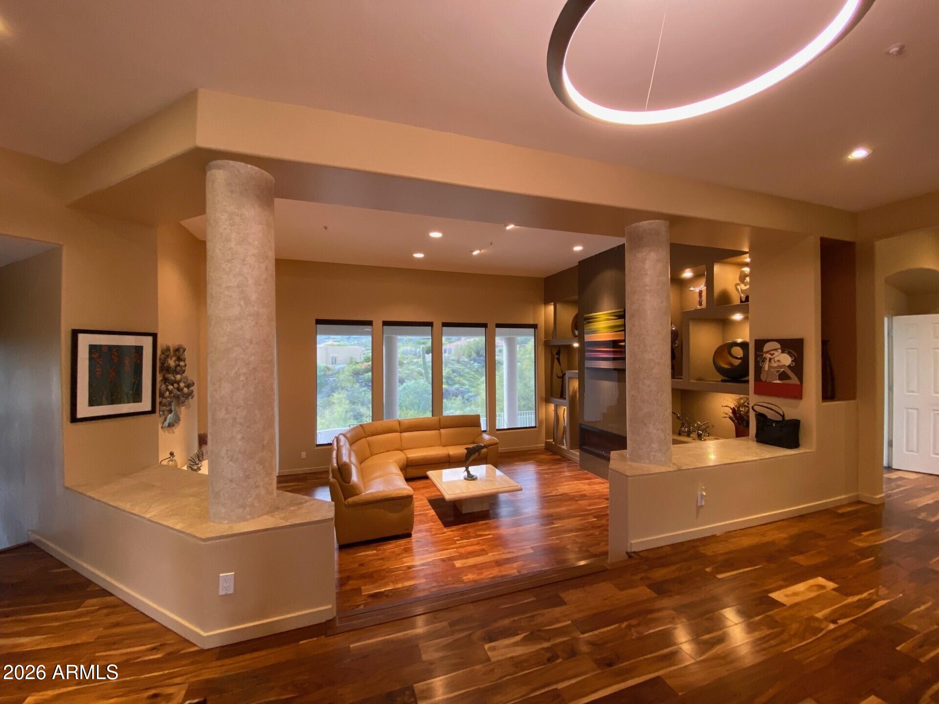 15440 N CABRILLO Drive