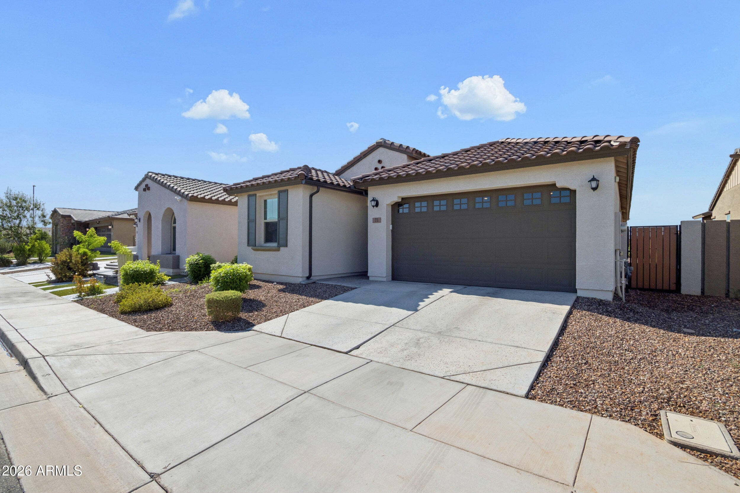 73 E CAPRICORN Way