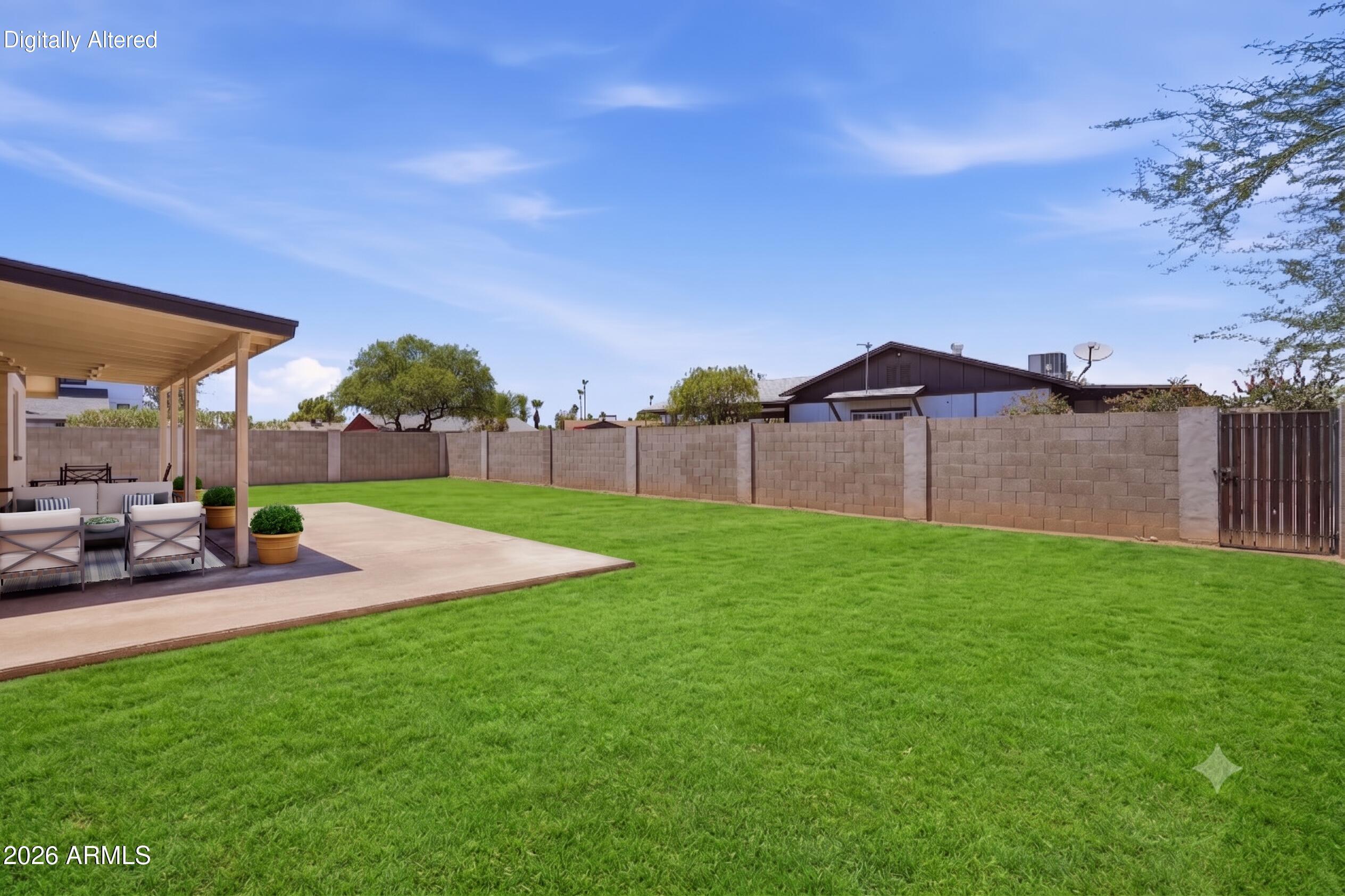 2826 E CACTUS Road