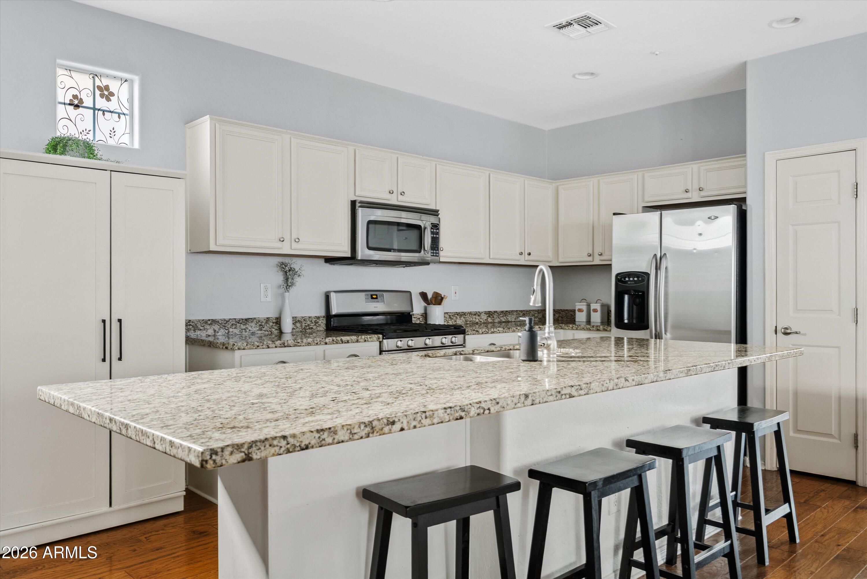 1354 S HEARTLAND Lane