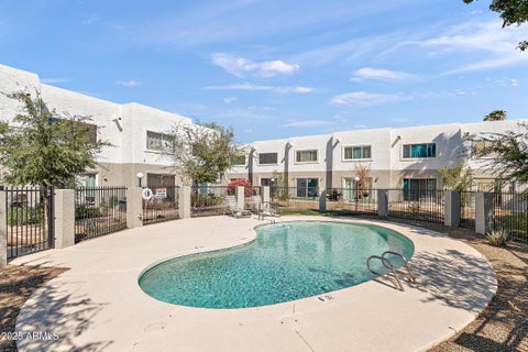 Photo of 122 S Hardy Drive #8, Tempe, AZ 85281 (MLS # 7058746)