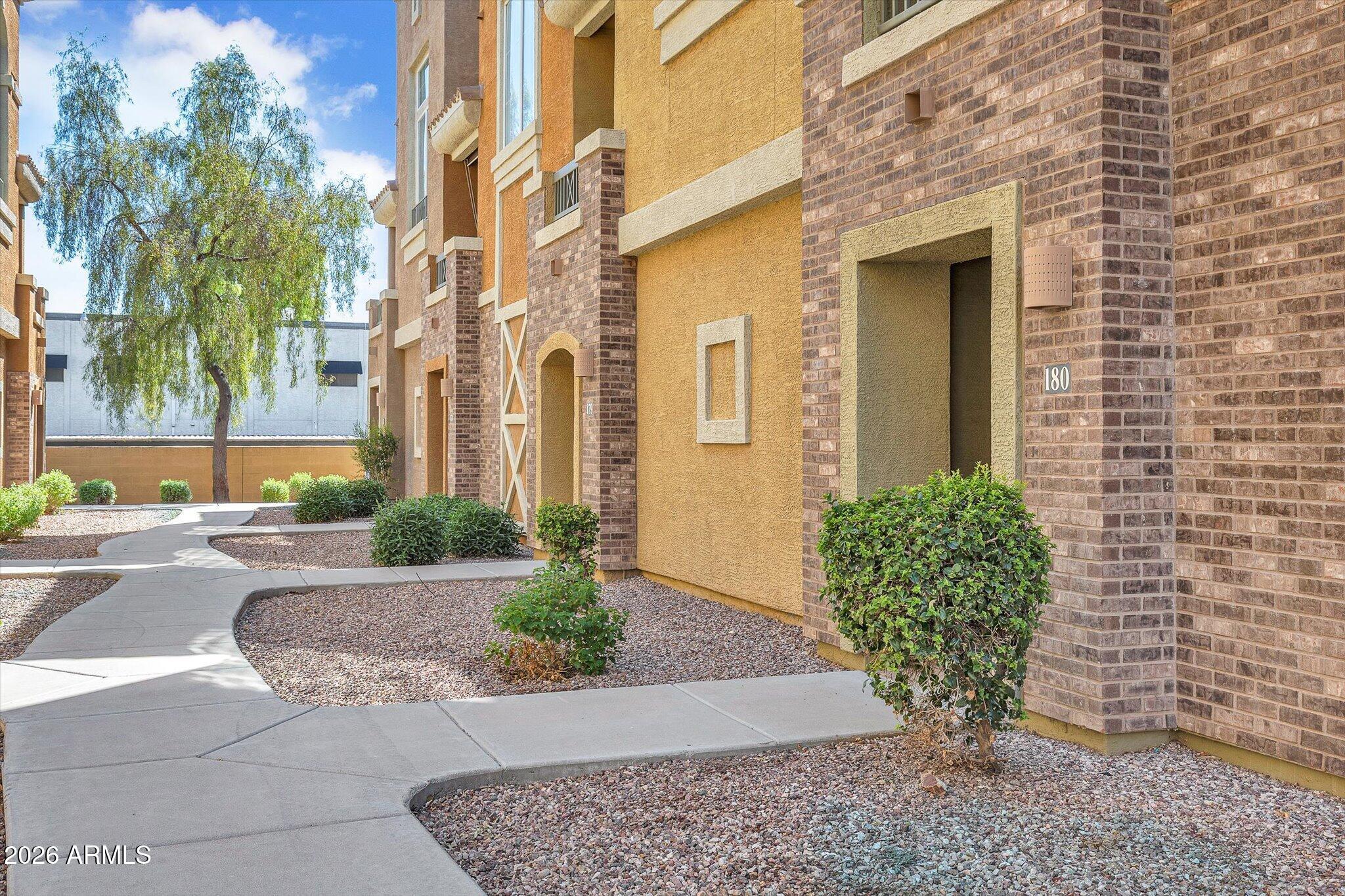 18250 N CAVE CREEK Road 180