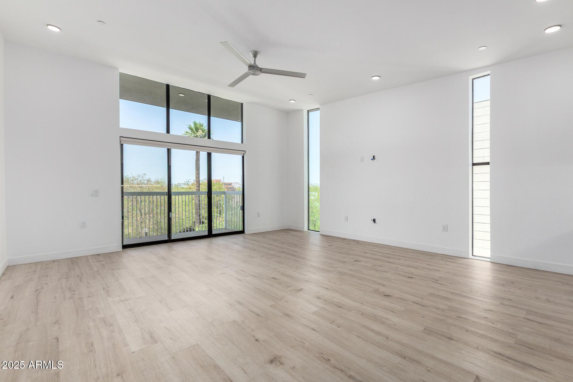 531 E Willetta Street Unit 102