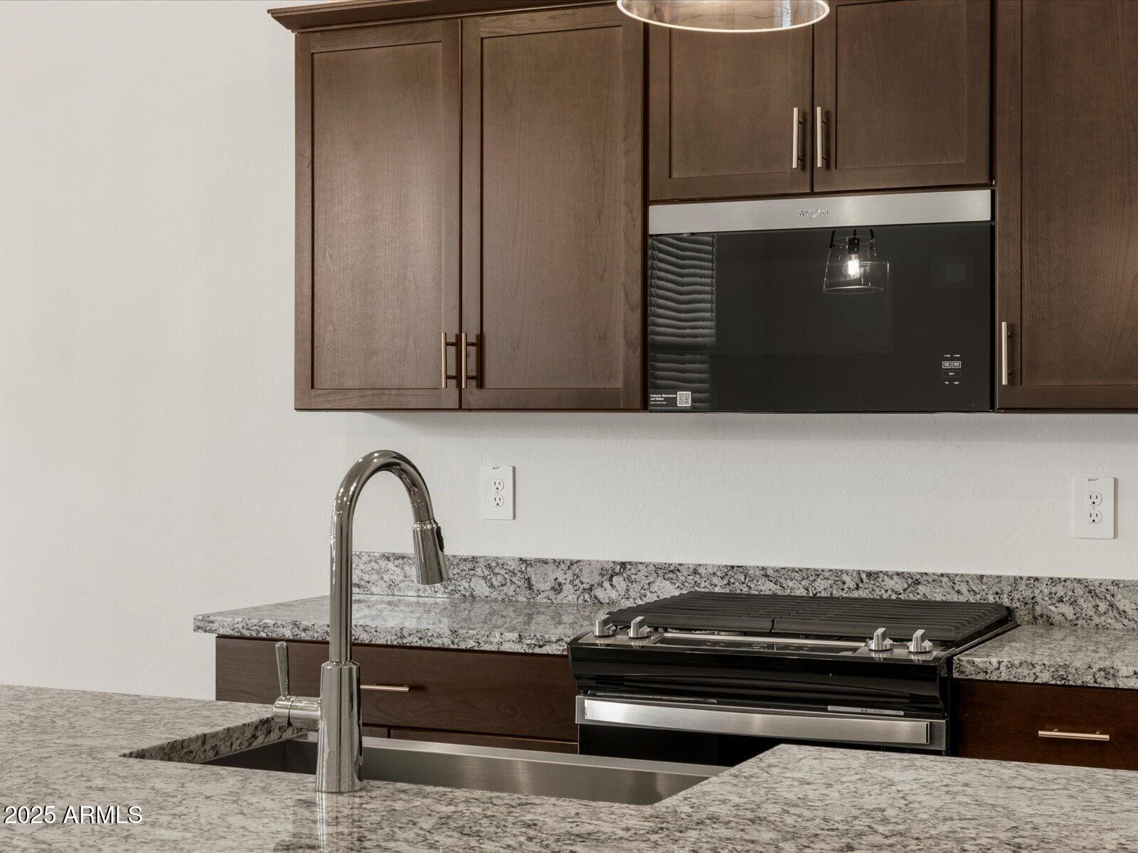 16034 W BRONCO Trail