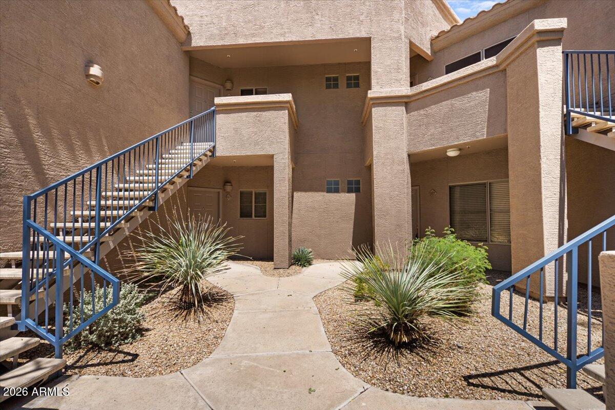 11680 E SAHUARO Drive 1023