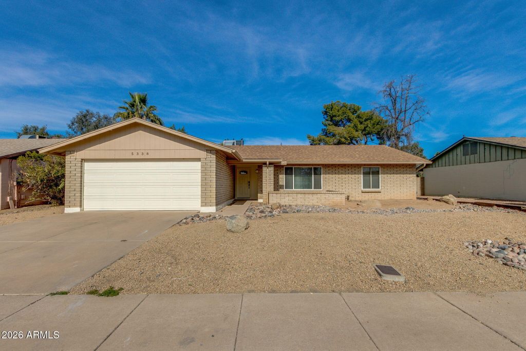 Photo of 5338 W Freeway Lane, Glendale, AZ 85302 (MLS # 6977044)