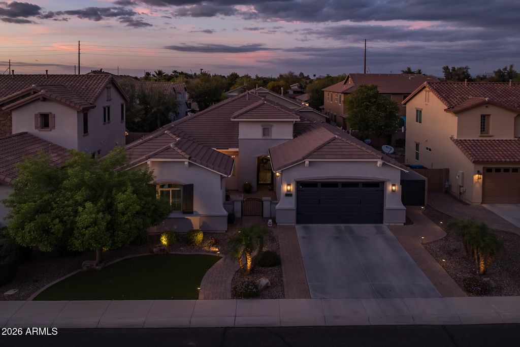 Photo of 2482 E Plum Street, Gilbert, AZ 85298 (MLS # 7000279)