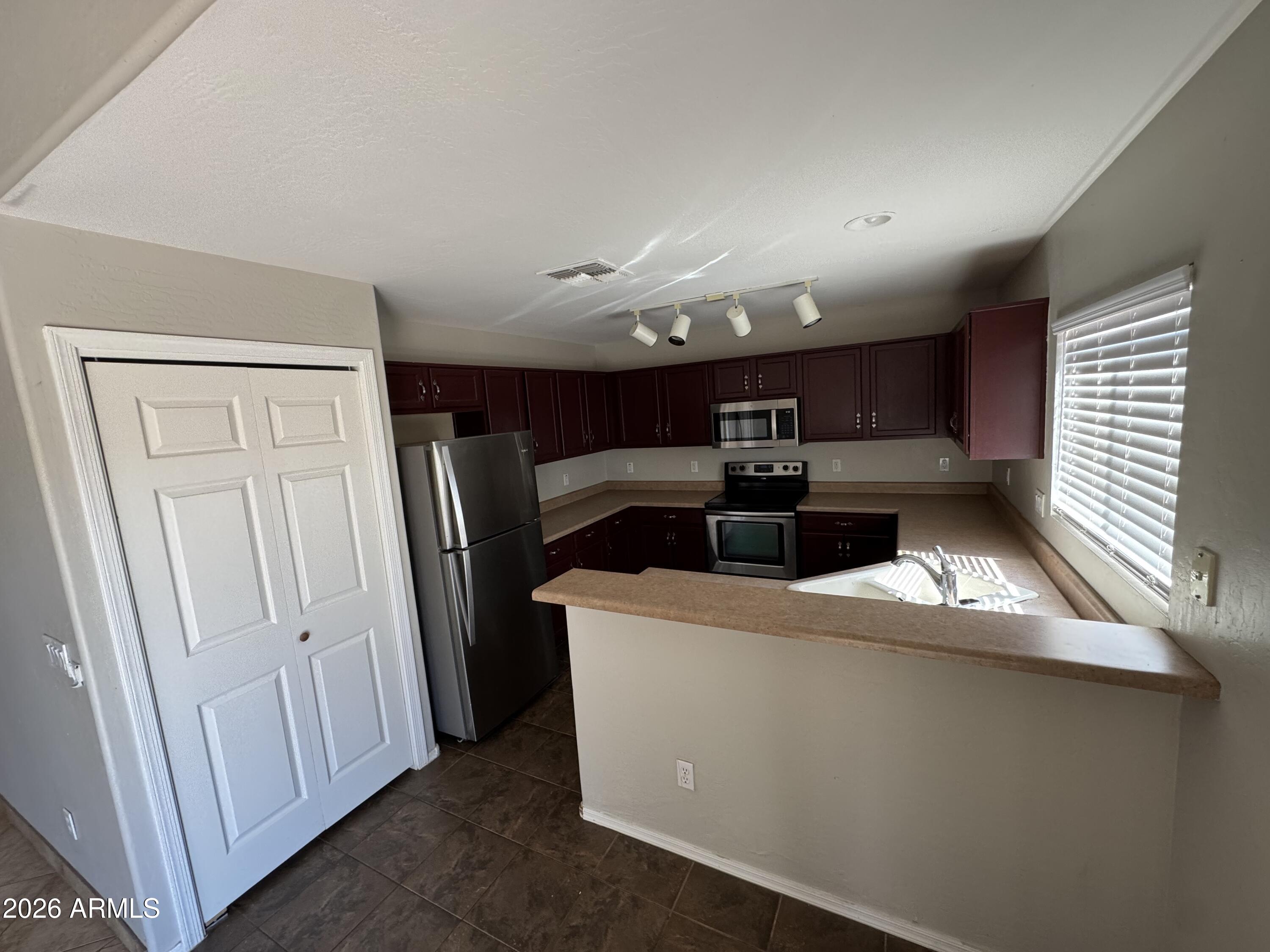 22785 W SOLANO Drive