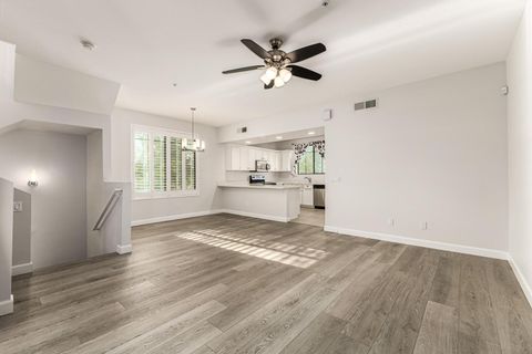 Photo of 2315 N 52nd Street #110, Phoenix, AZ 85008 (MLS # 7006121)