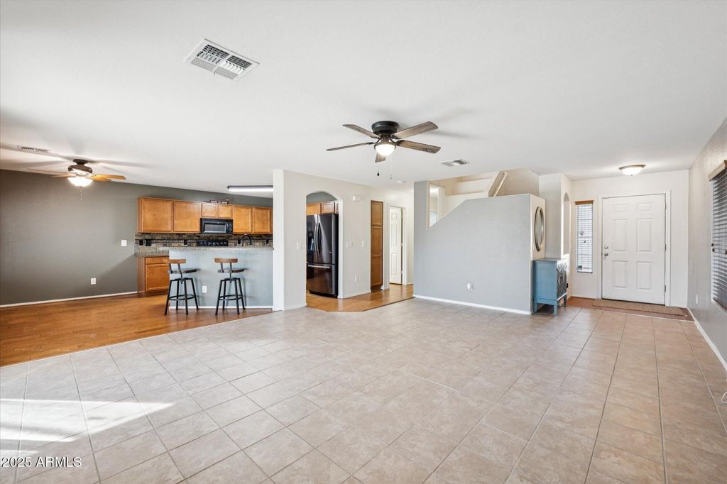 Photo of 22815 W Cantilever Street, Buckeye, AZ 85326 (MLS # 6928617)