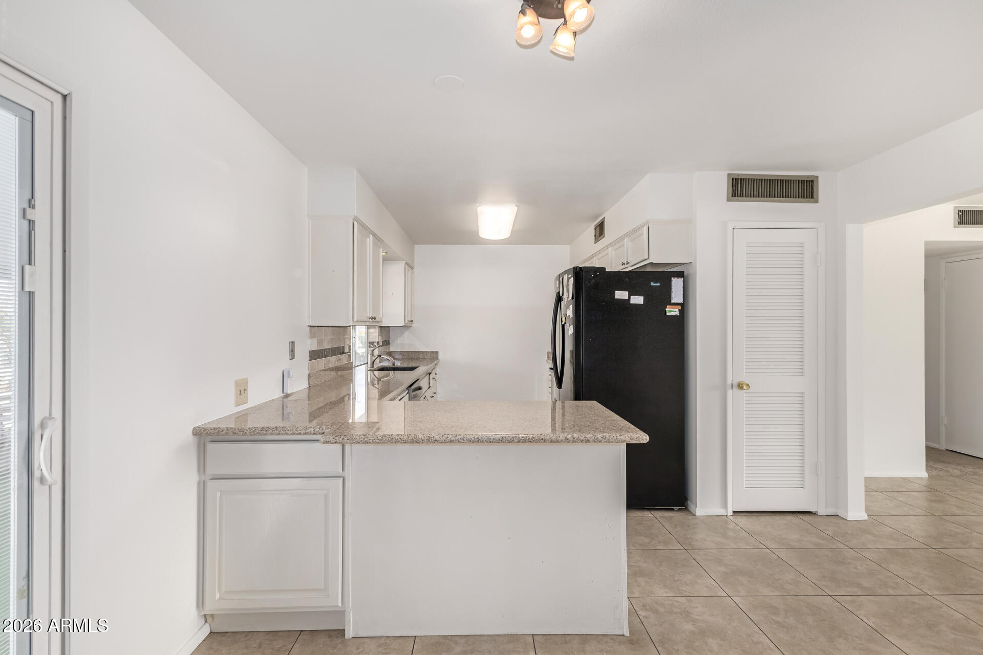 11062 W EDGEWOOD Drive