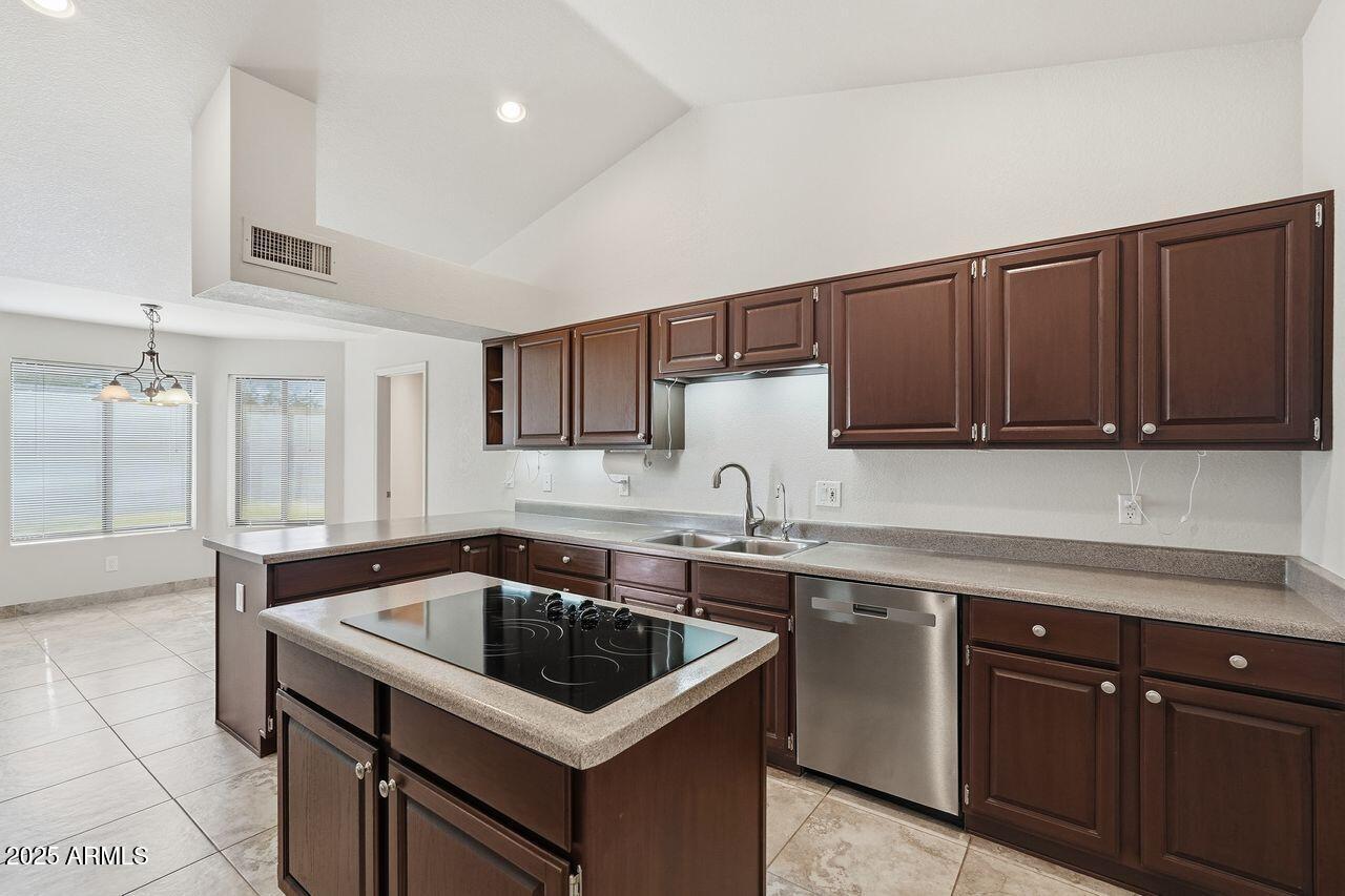 16243 E HYDE PARK Place