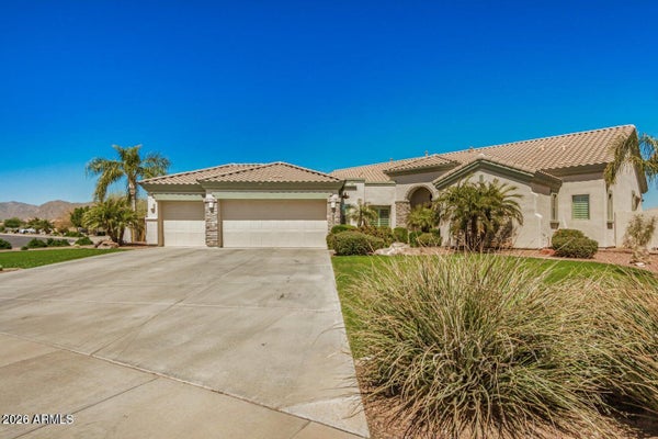 18422 W MONTEBELLO AVE, LITCHFIELD PARK, AZ 85340 - Image 71db3e6d48abb60fbda5d7741ce877fd/2518371126