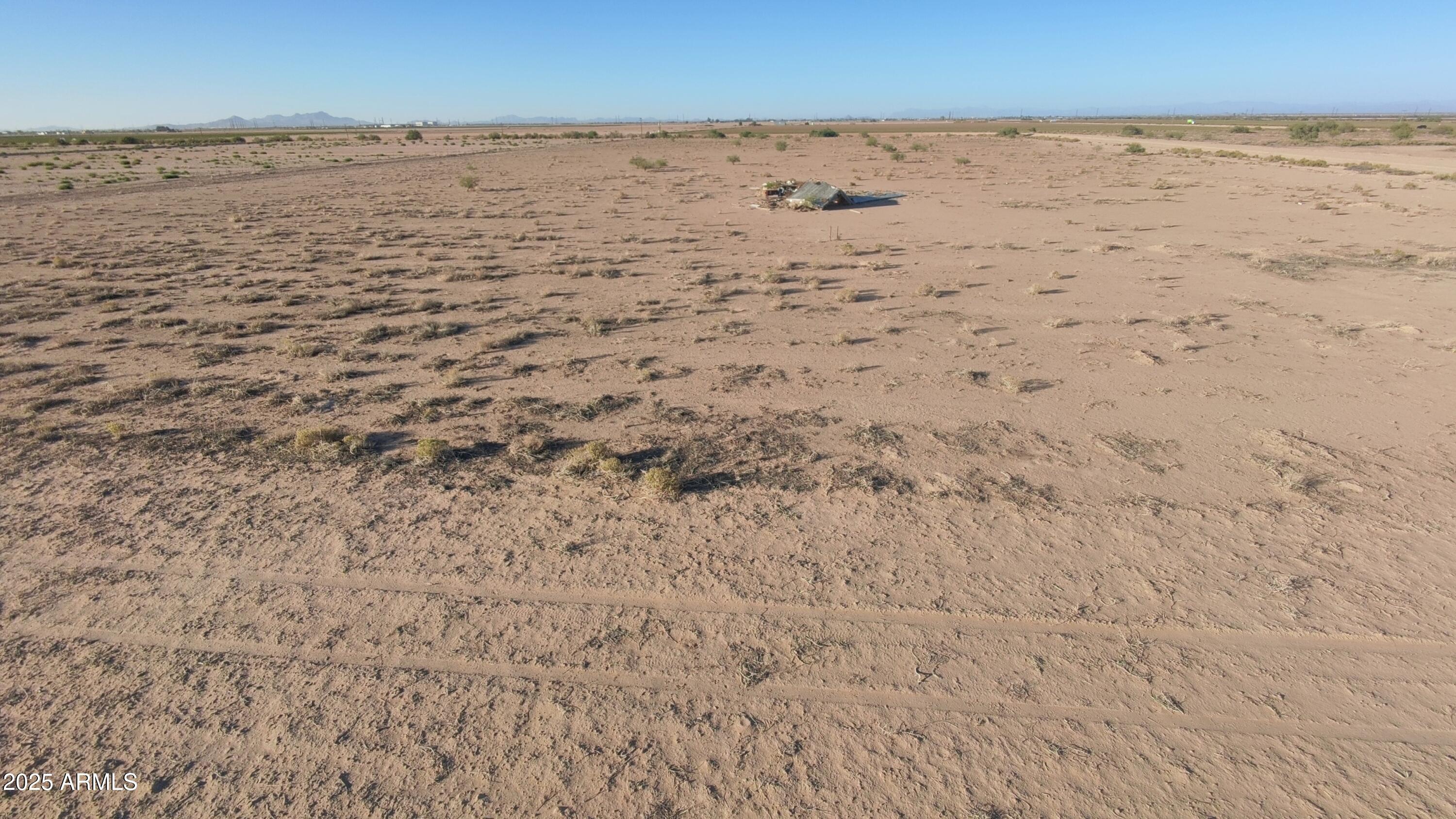 4597 E CORNMAN Road -