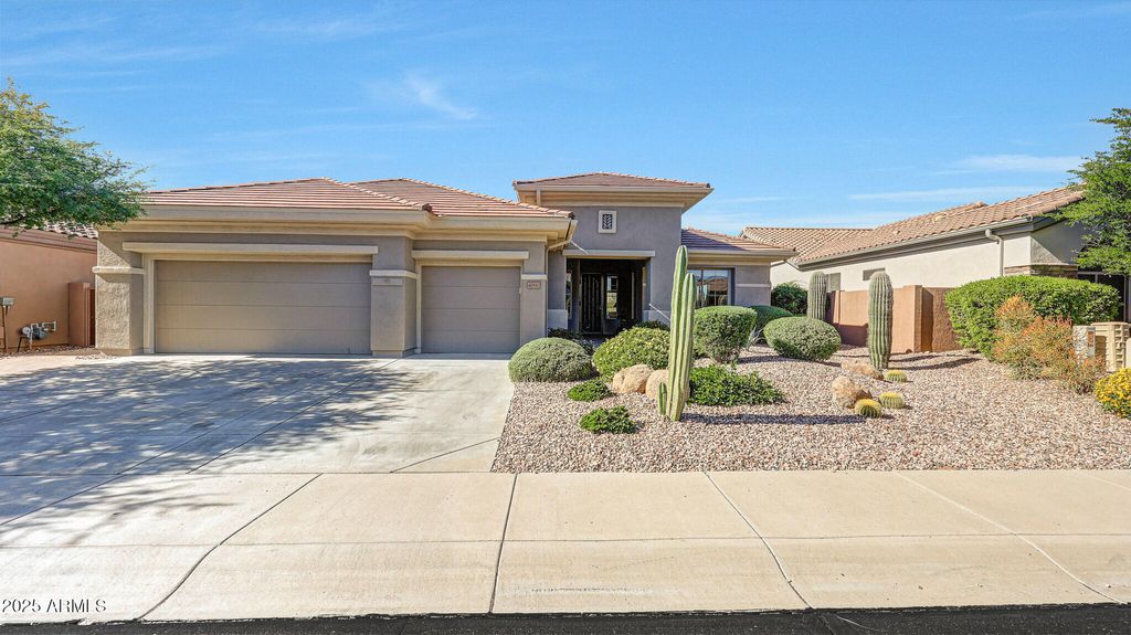 Photo of 40810 N Lytham Court, Anthem, AZ 85086 (MLS # 6945410)