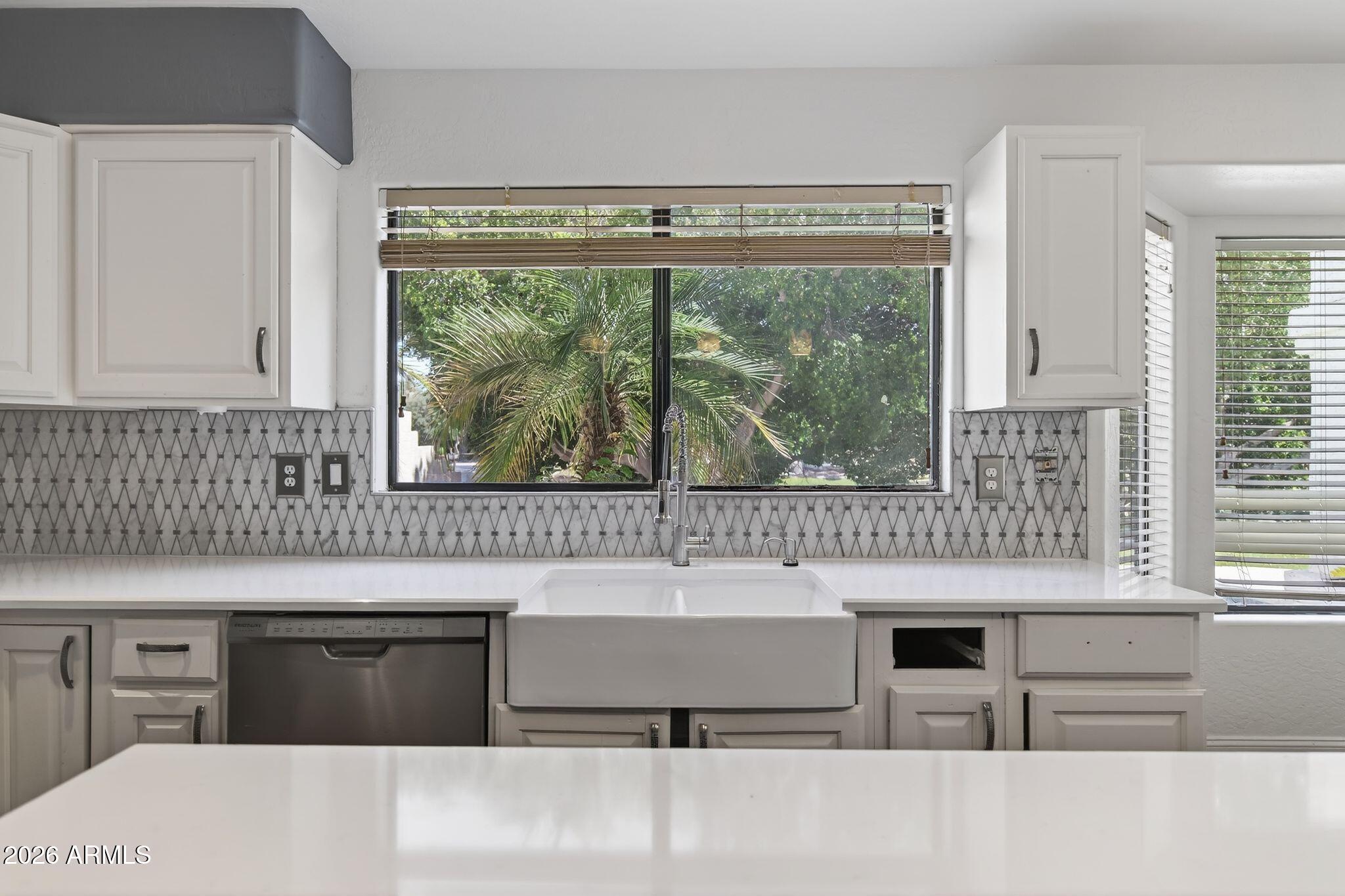 3241 S Horizon Place