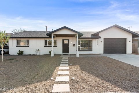 Photo of 8419 E Edgemont Avenue, Scottsdale, AZ 85257 (MLS # 6989526)