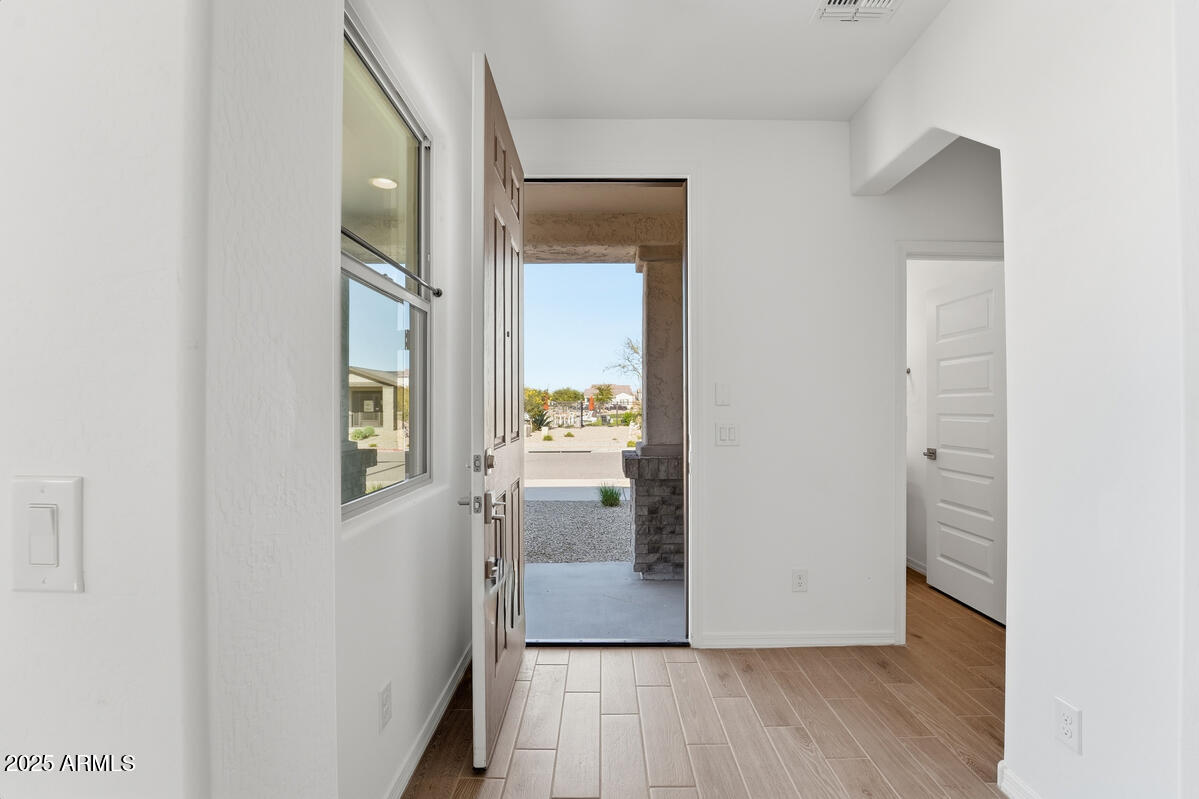 14183 W BUCKSKIN Trail