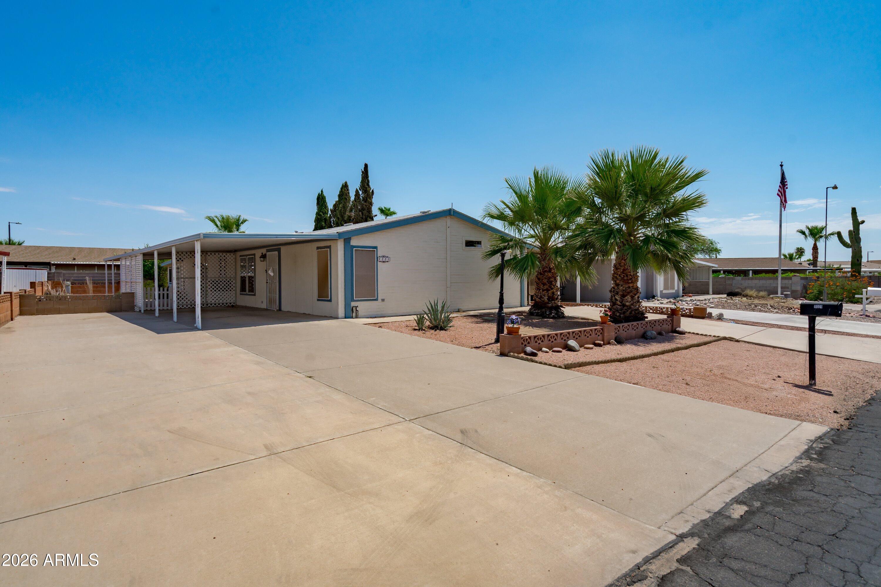 9009 E ELLASAR Avenue