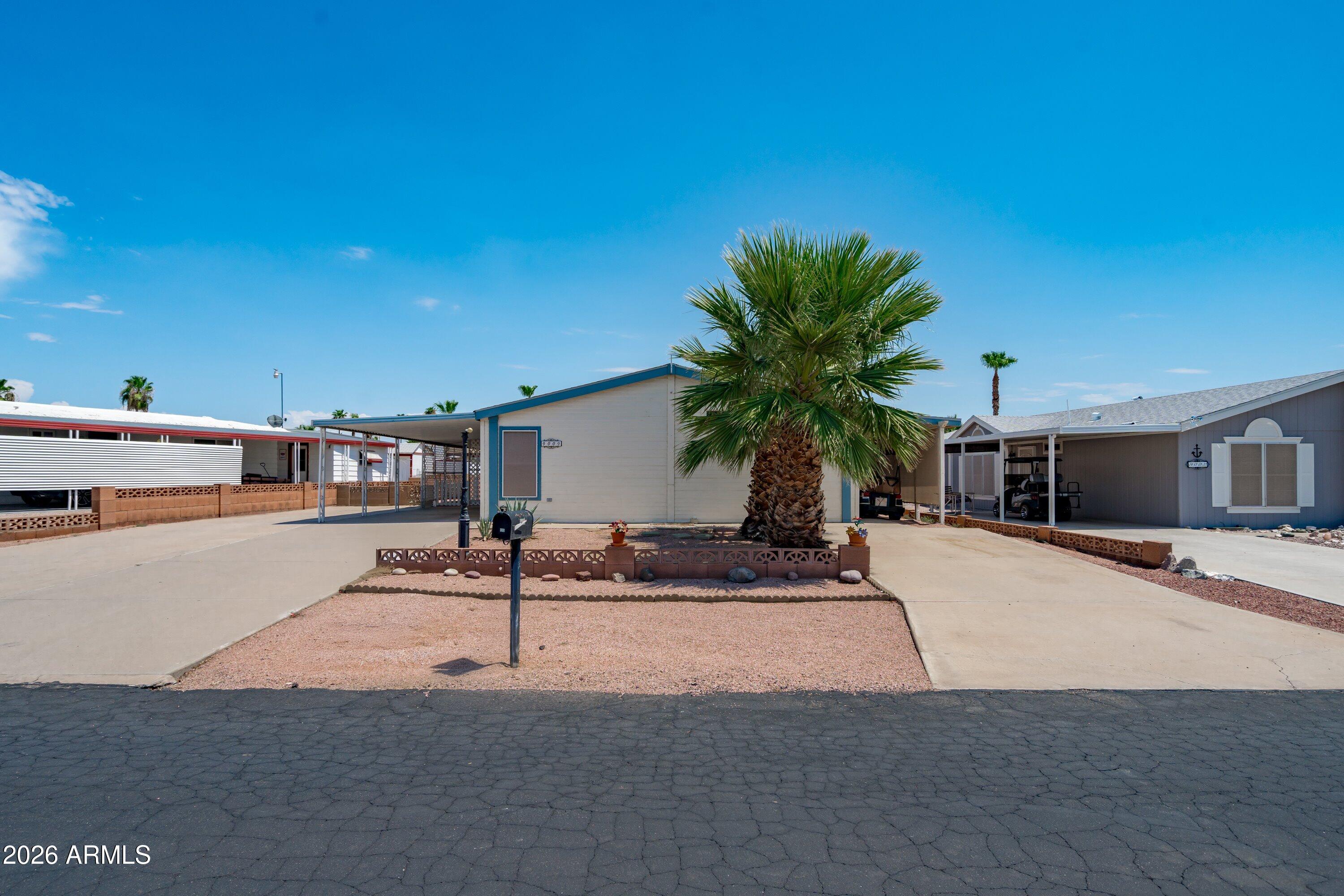9009 E ELLASAR Avenue