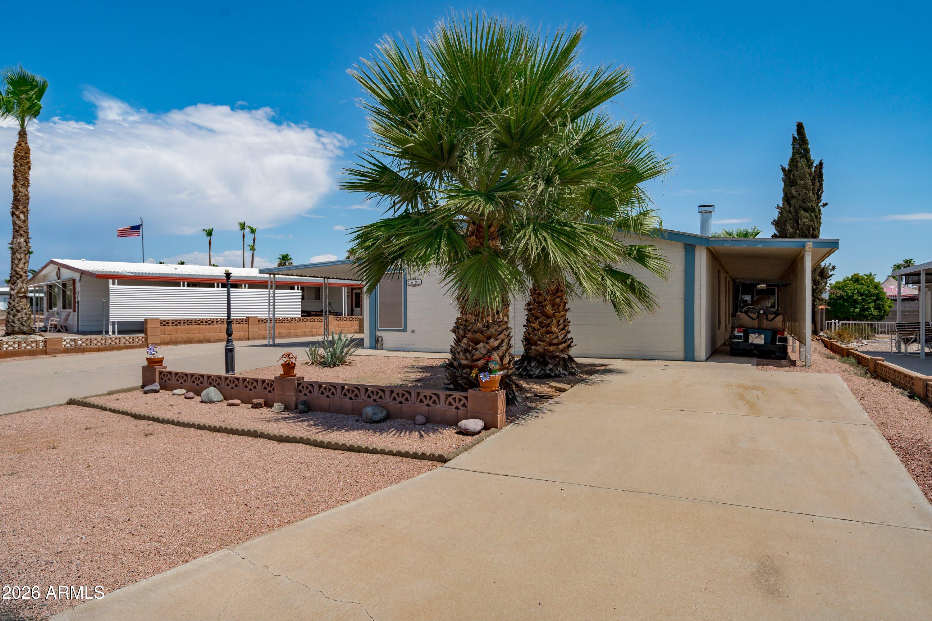 9009 E ELLASAR Avenue