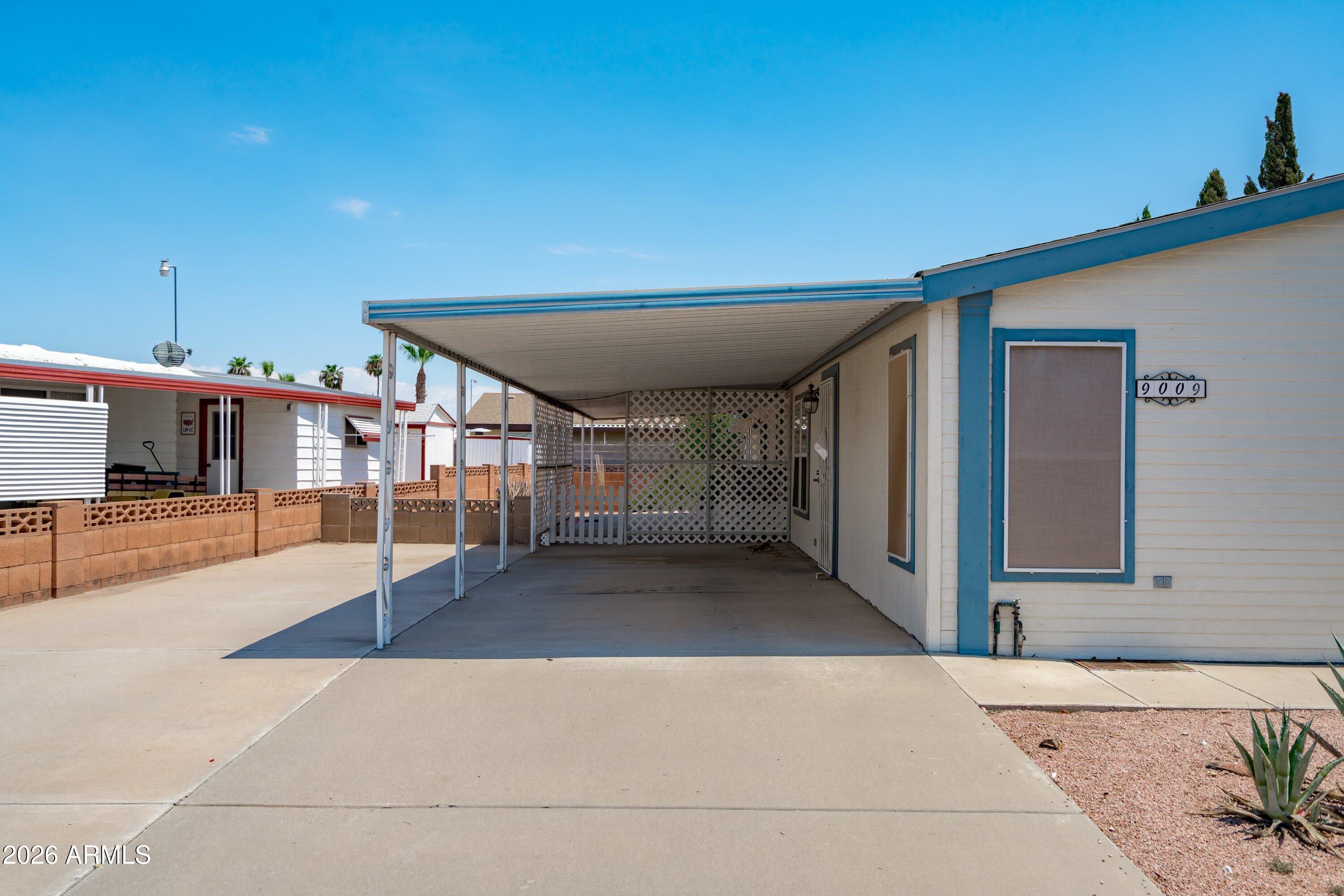 9009 E ELLASAR Avenue
