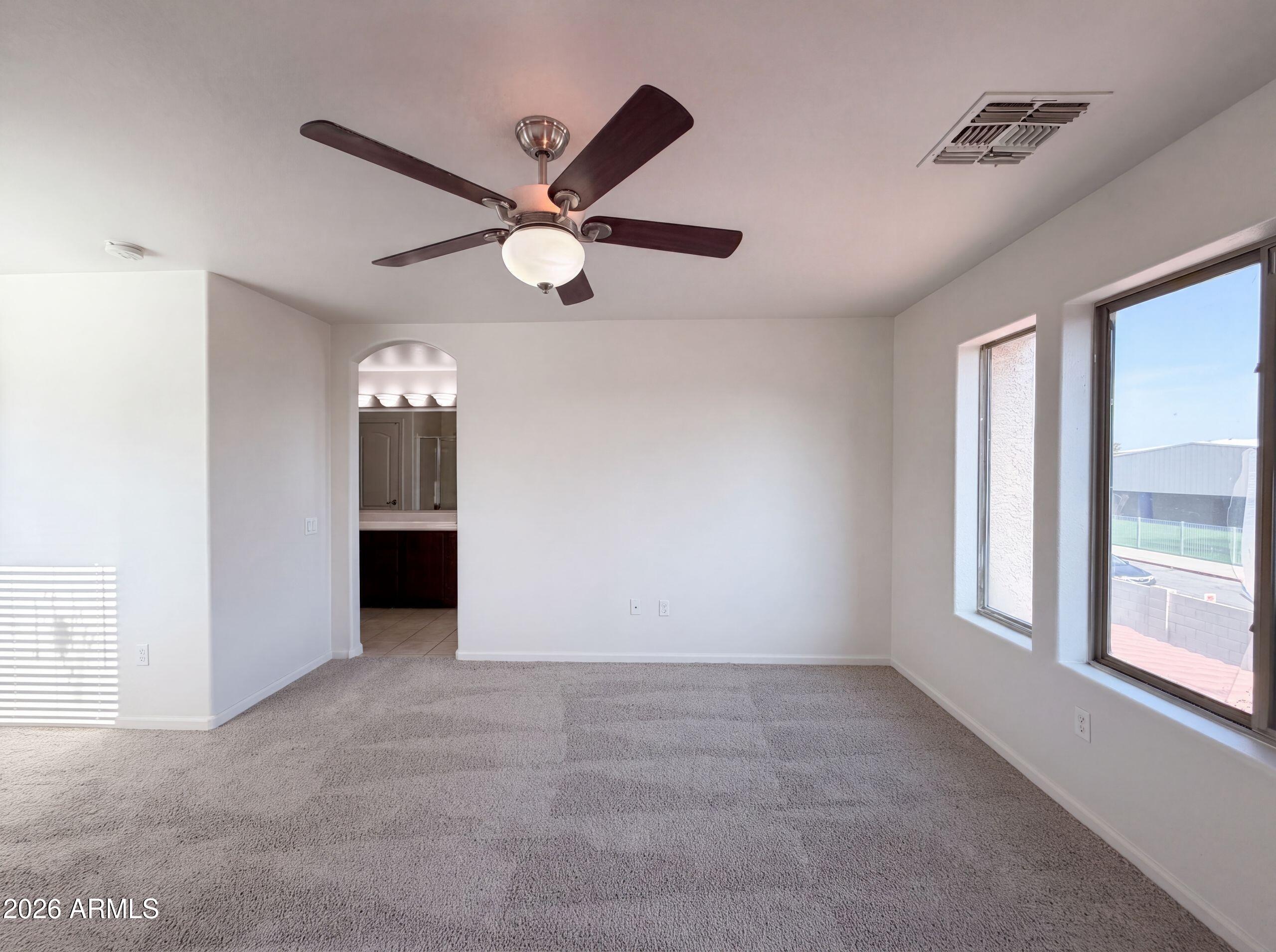 1353 E COLORADO Loop