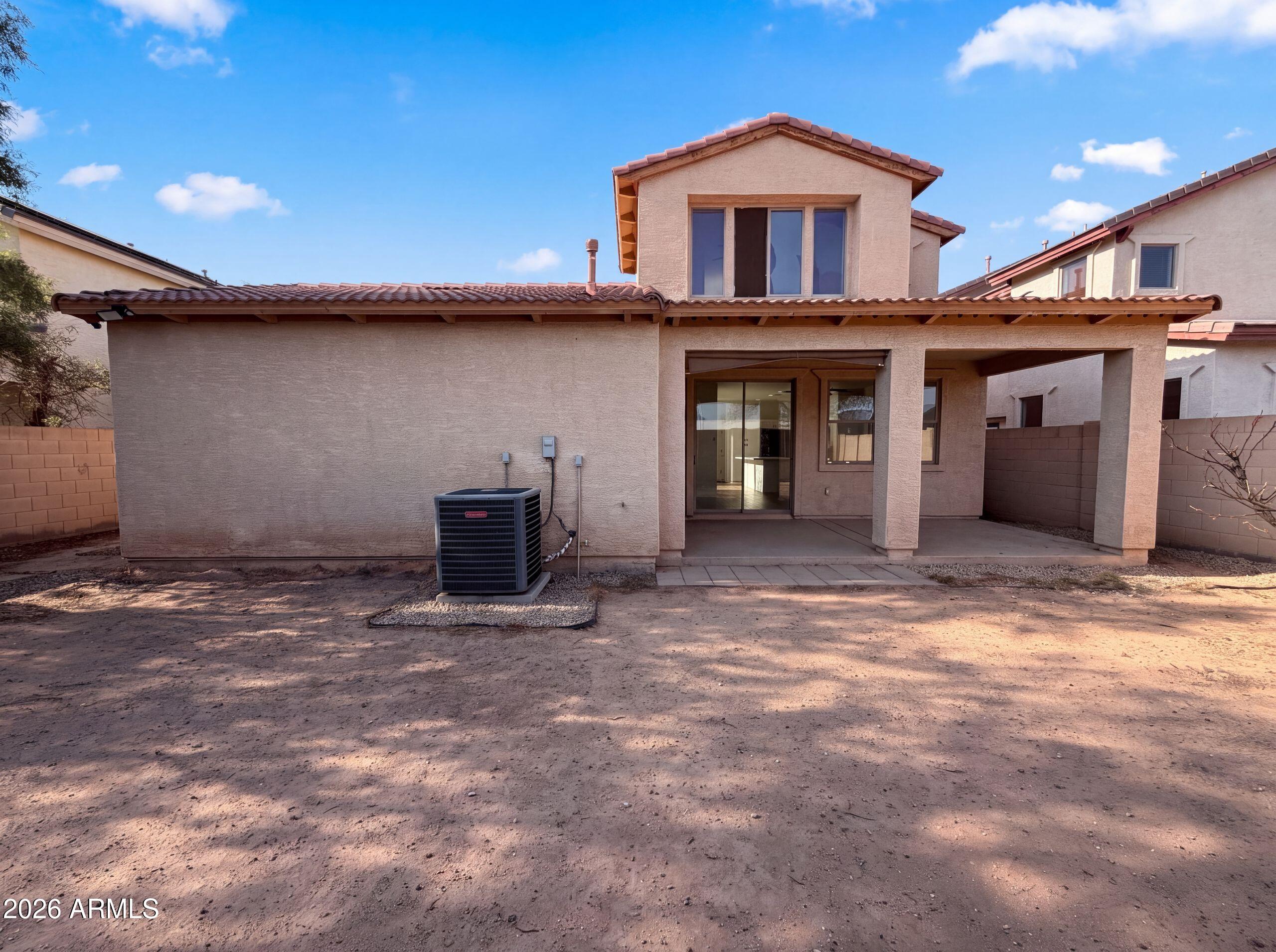 1353 E COLORADO Loop
