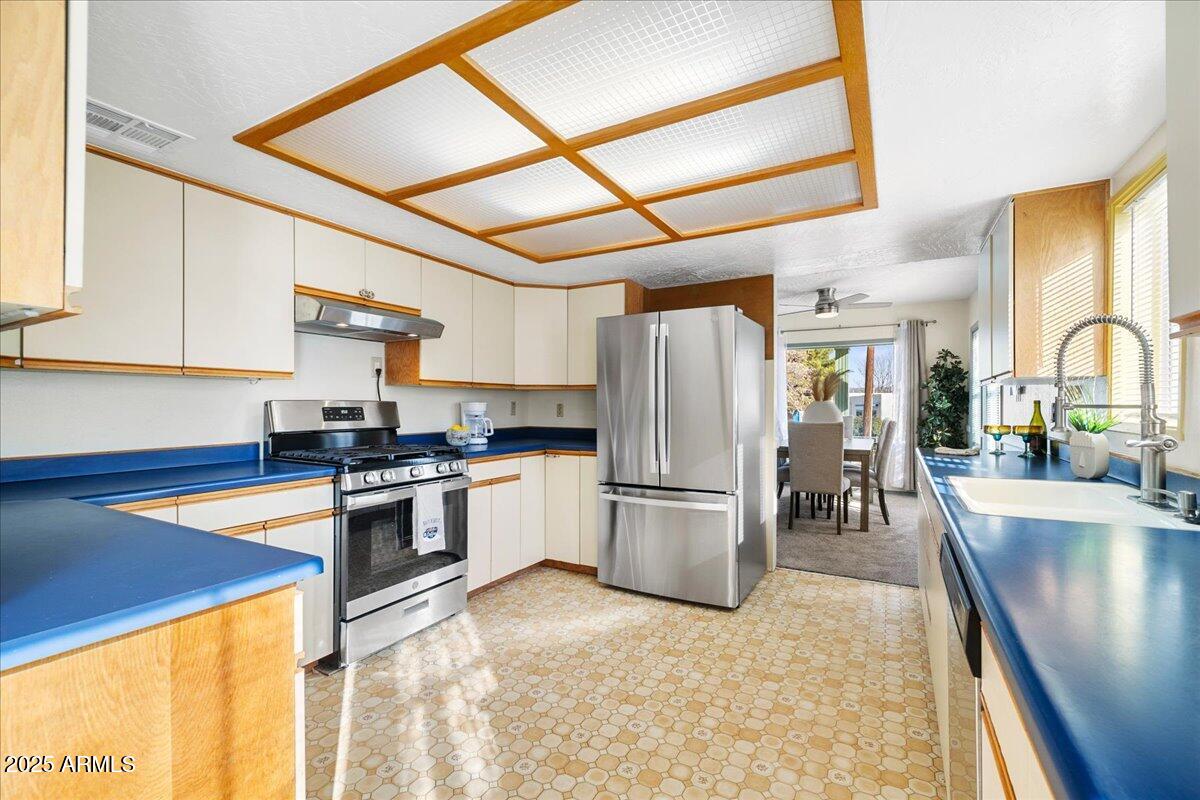 Hopkins Ranch - Residential
