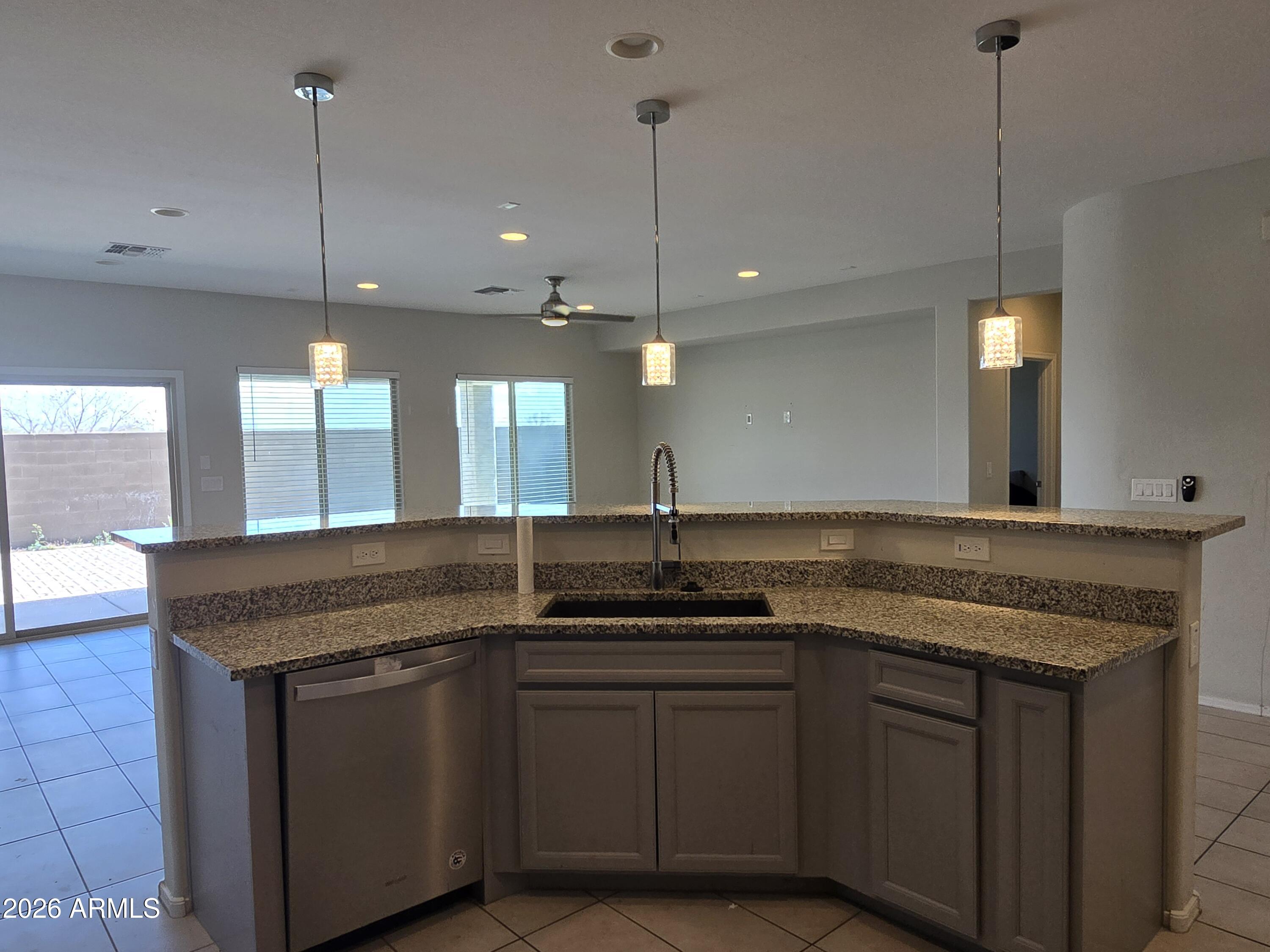 3667 N ASTORIA Drive