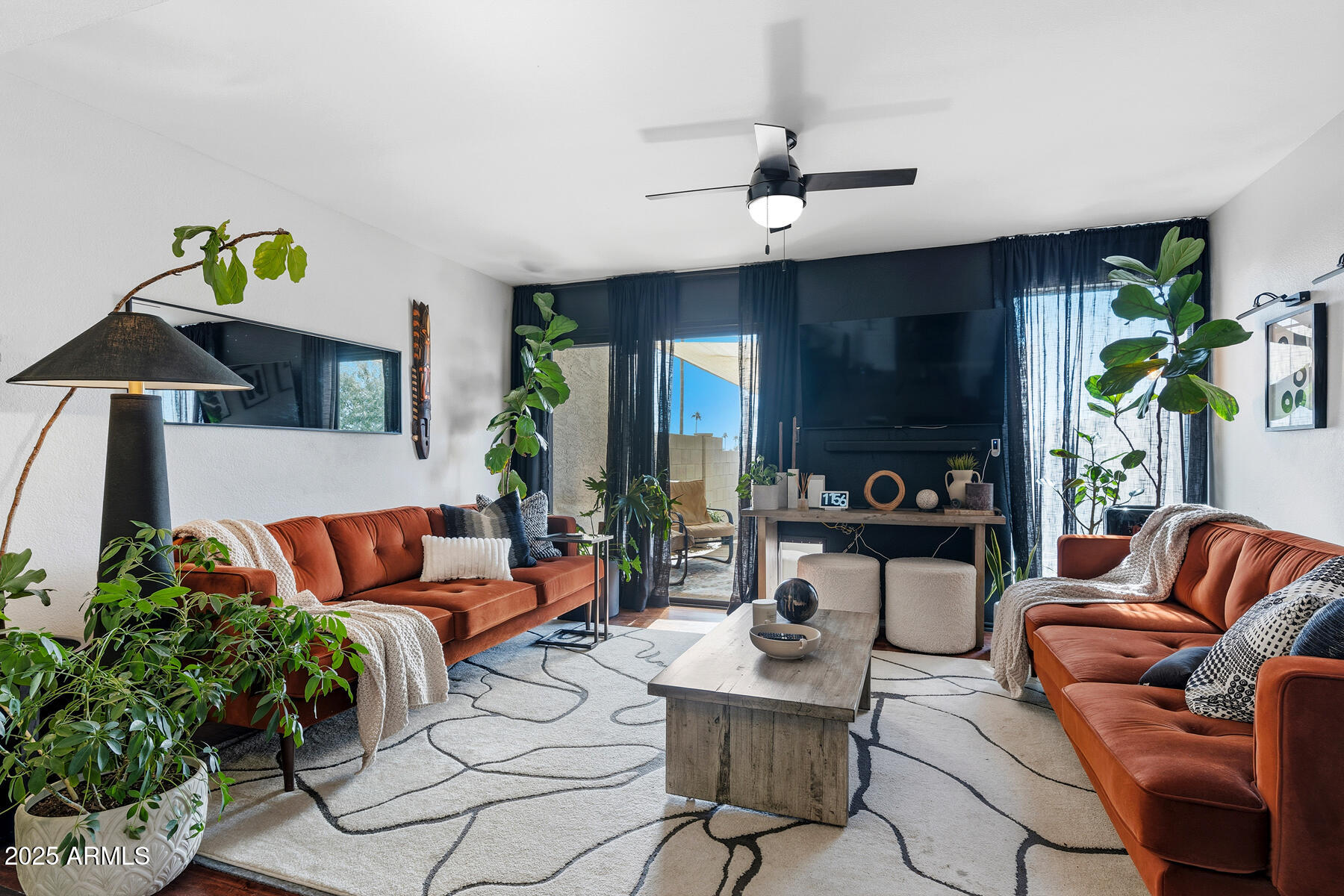 835 N GRANITE REEF Road 12