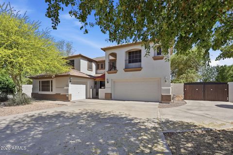 1511 N LOMA Vista Mesa AZ 85213
