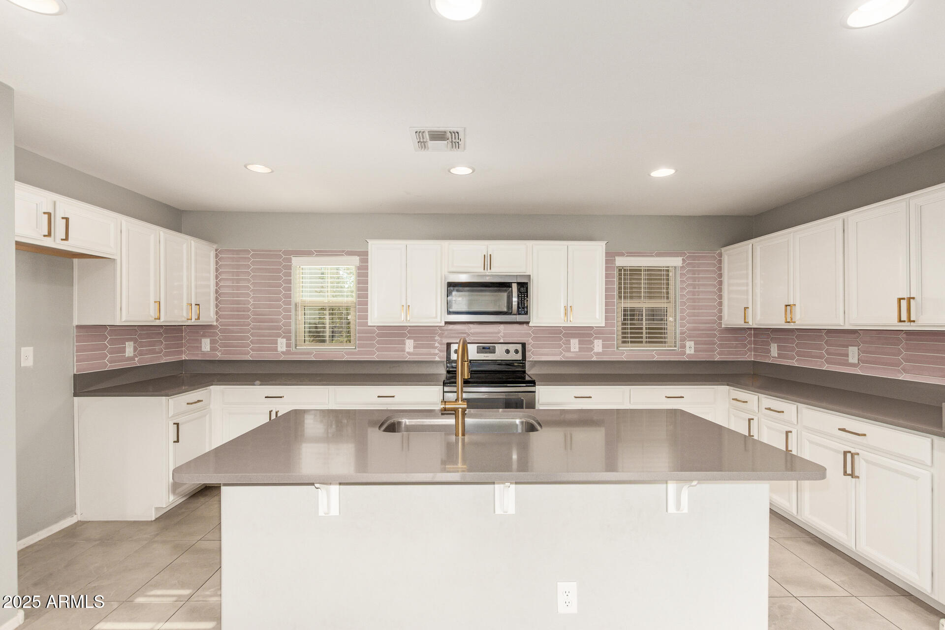 16530 W CULVER Street