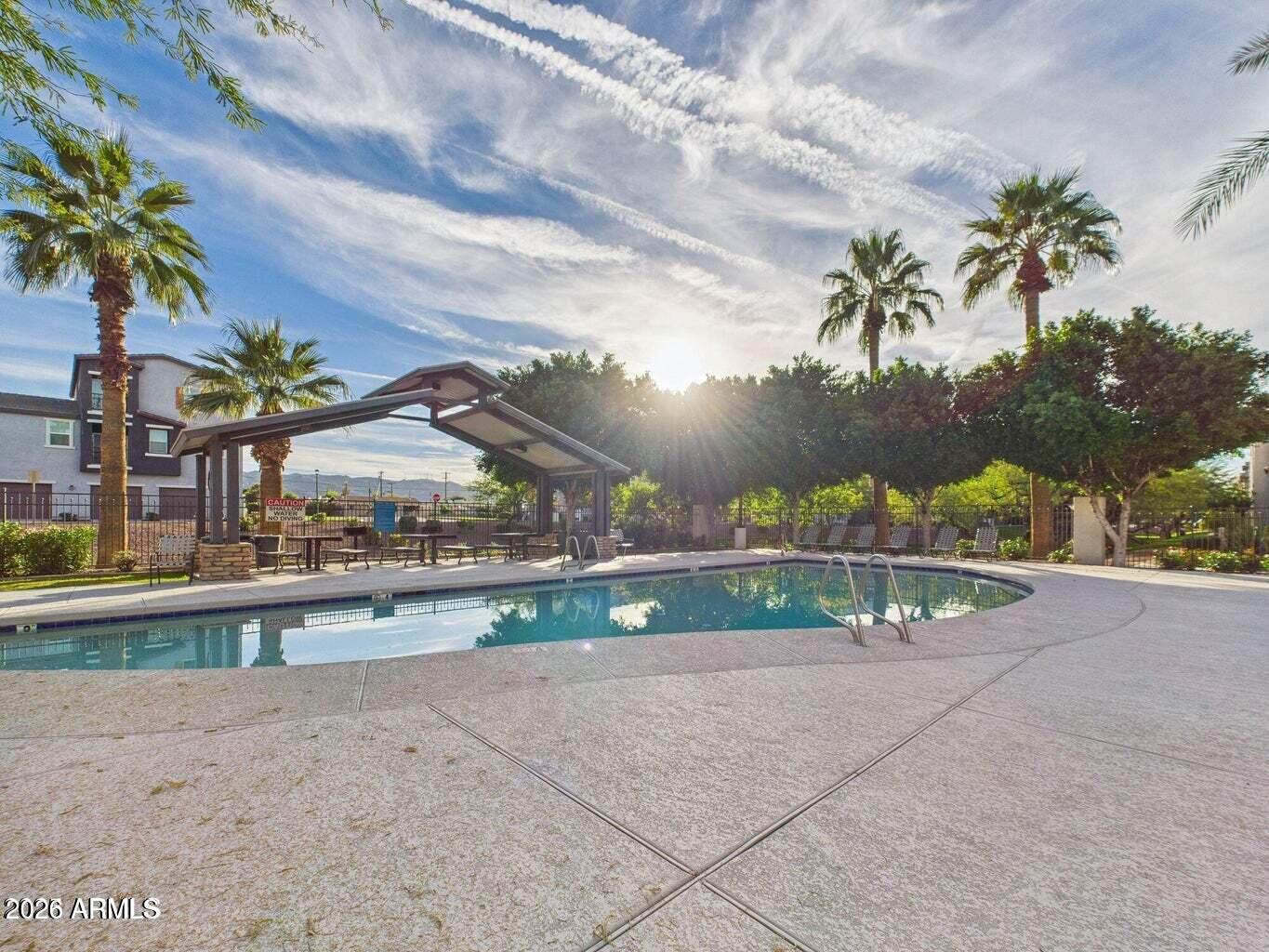 2367 E HUNTINGTON Drive