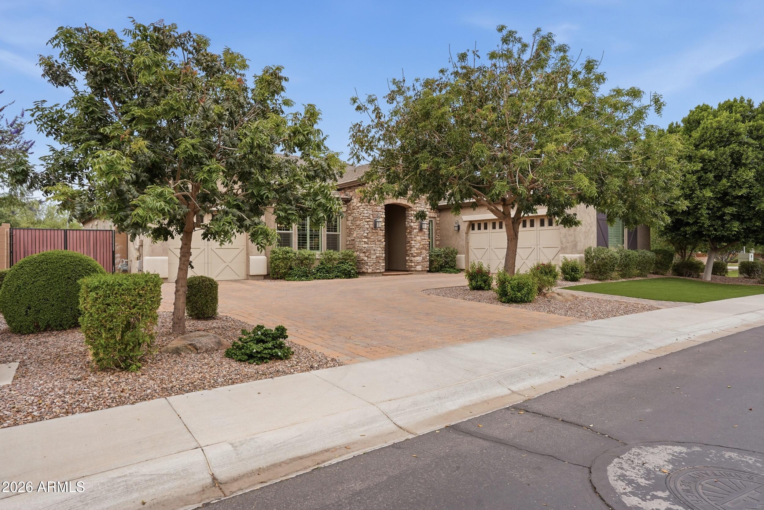 3797 E ALOE Place