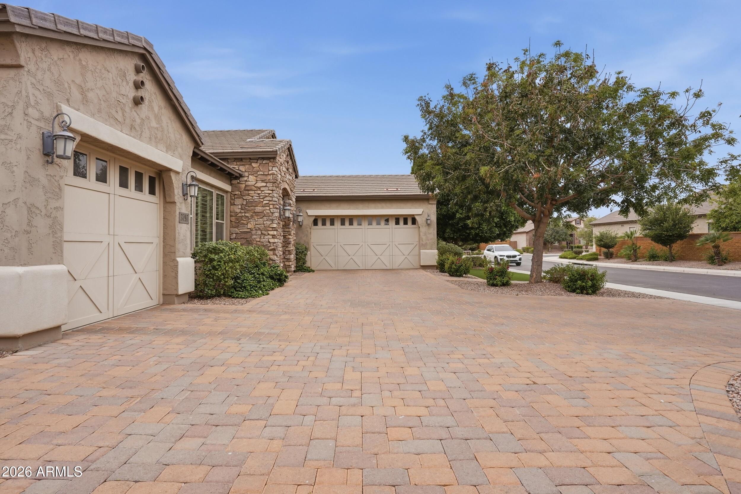 3797 E ALOE Place