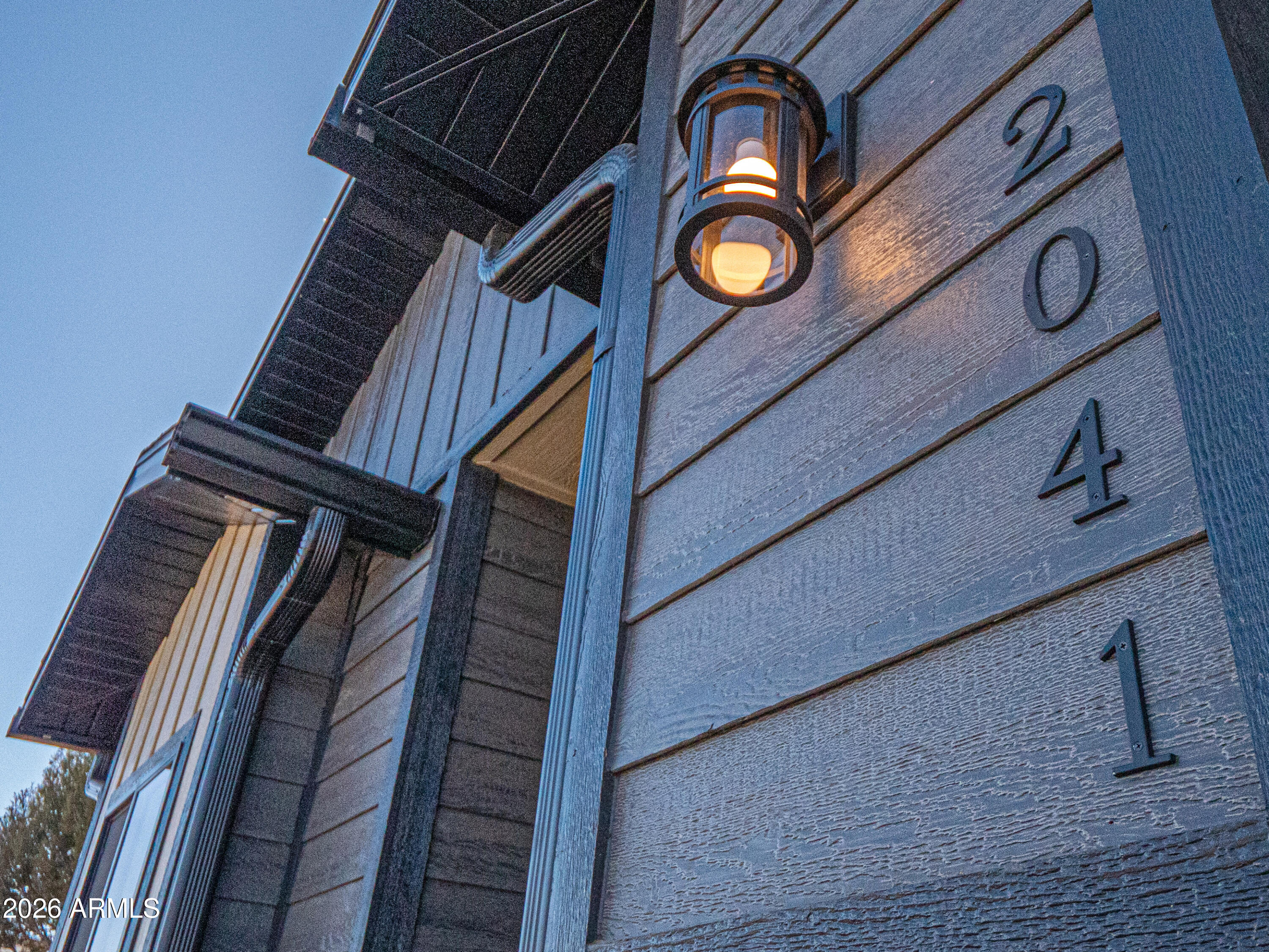 2041 E RIMSTONE Drive