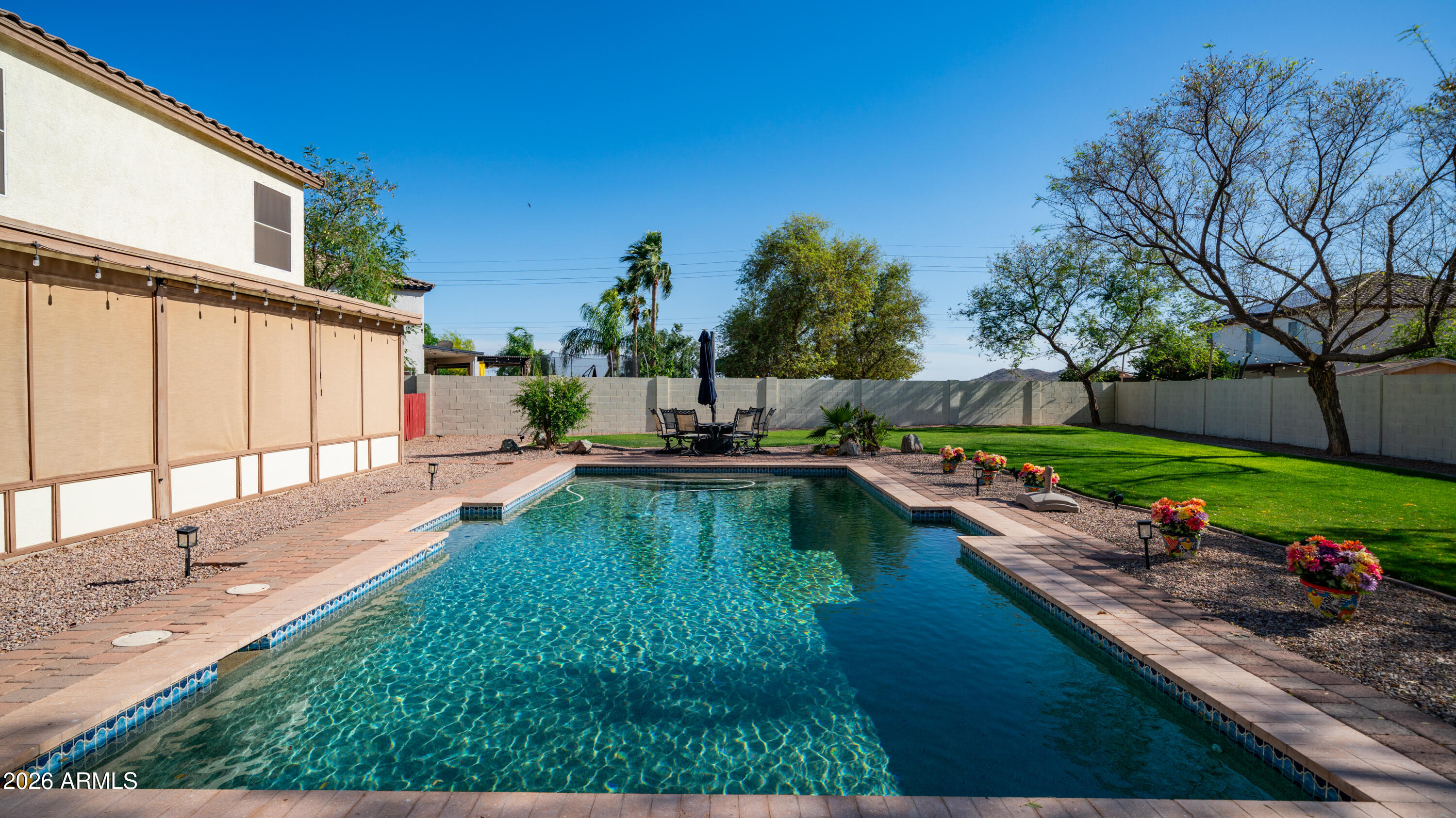 27980 N TITANIUM Lane