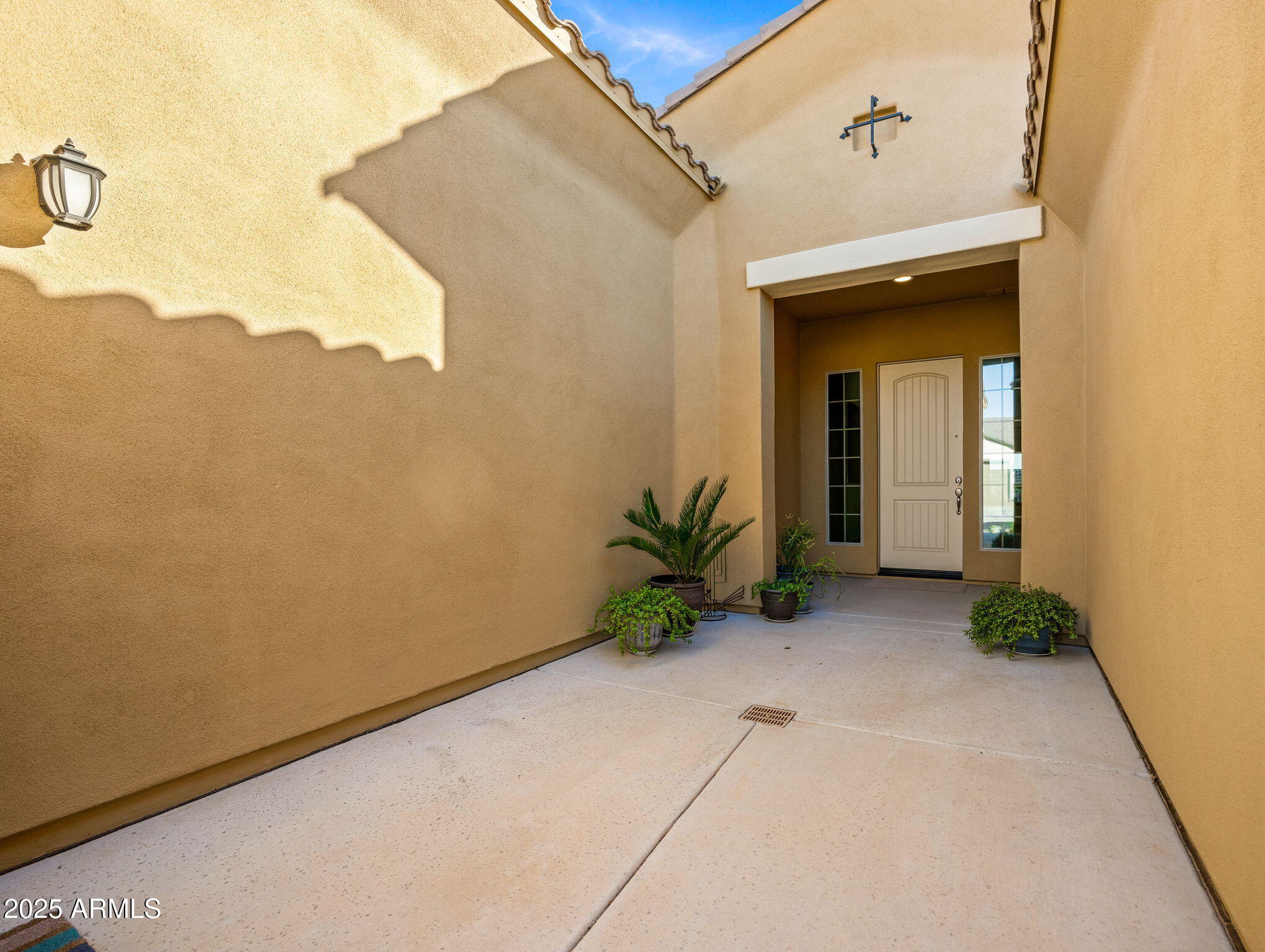 18191 W DESERT SAGE Drive