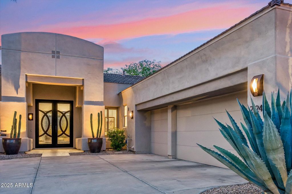 Photo of 21240 N 74th Place, Scottsdale, AZ 85255 (MLS # 6872502)