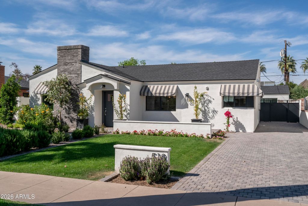 Photo of 518 W Holly Street, Phoenix, AZ 85003 (MLS # 7011745)